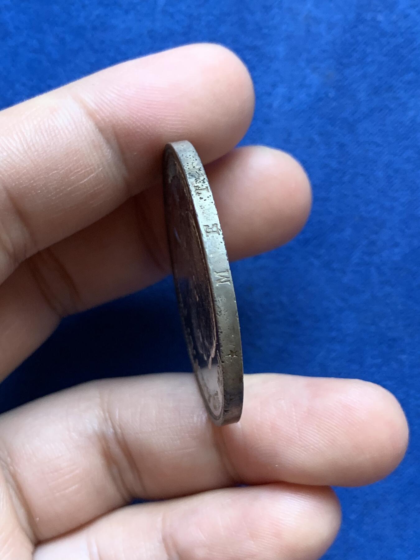 《竞宝斋》第296场- 周日，周一  2场连拍 （全场包邮） 荷兰1871年威廉三世2.5盾银币  高点无损