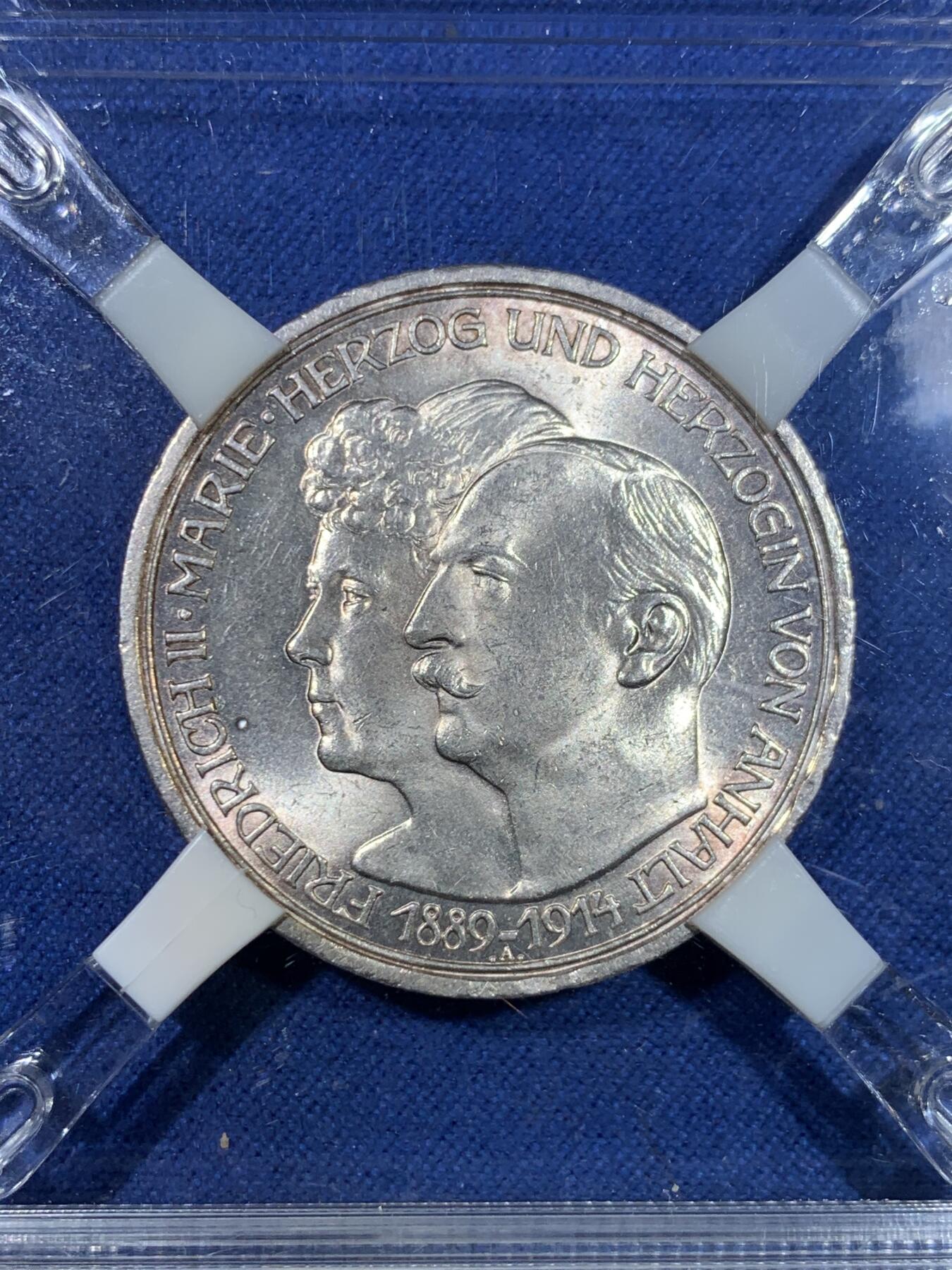 《竞宝斋》第296场- 周日，周一  2场连拍 （全场包邮） 源泰严评 1914年德国安哈特结婚纪念3马克银币 极美转光 淡彩包浆 好品少见