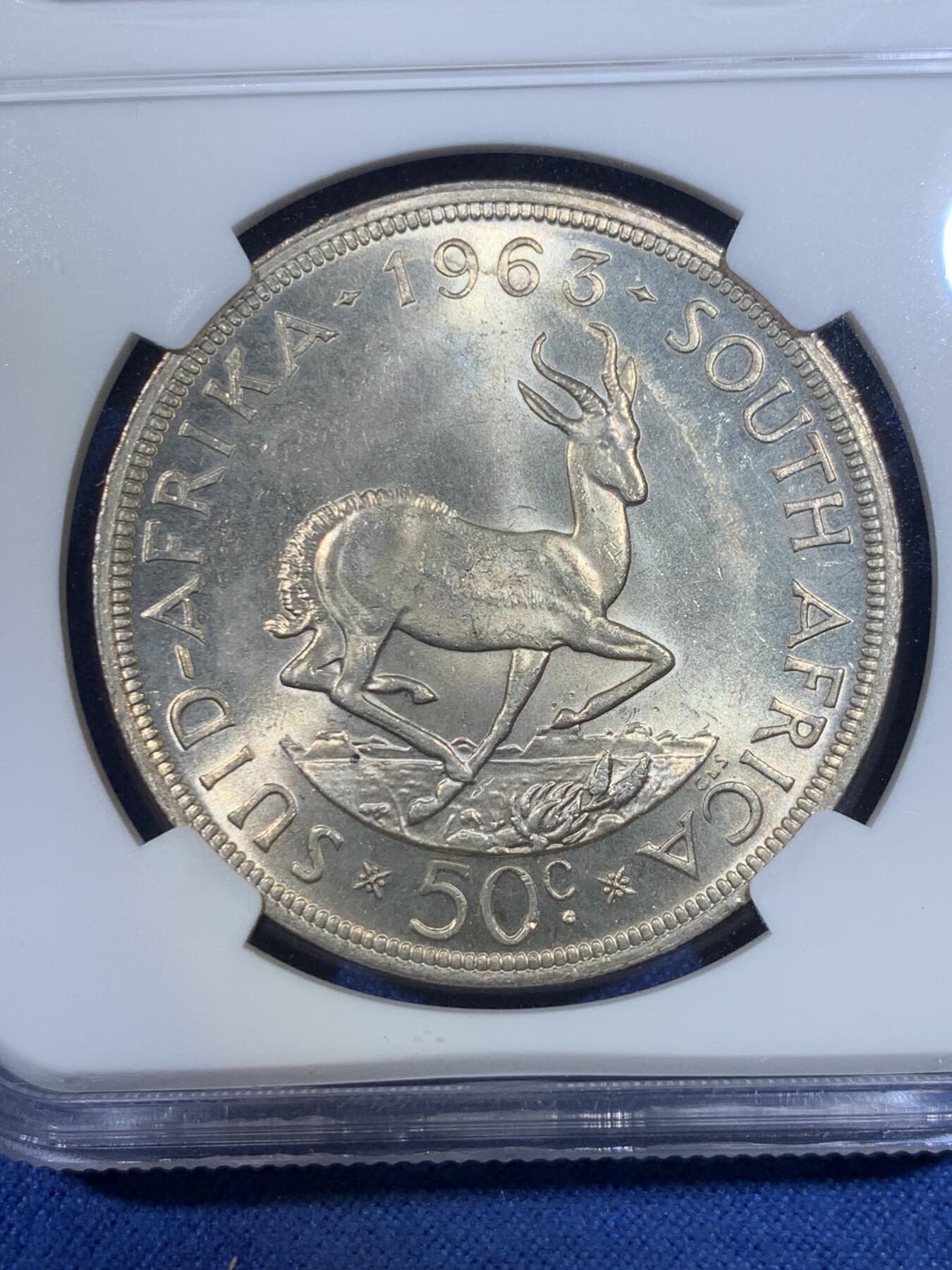 《竞宝斋》第296场- 周日，周一  2场连拍 （全场包邮） NGC MS63 南非1963年吕贝克羚羊50分大银币 淡彩