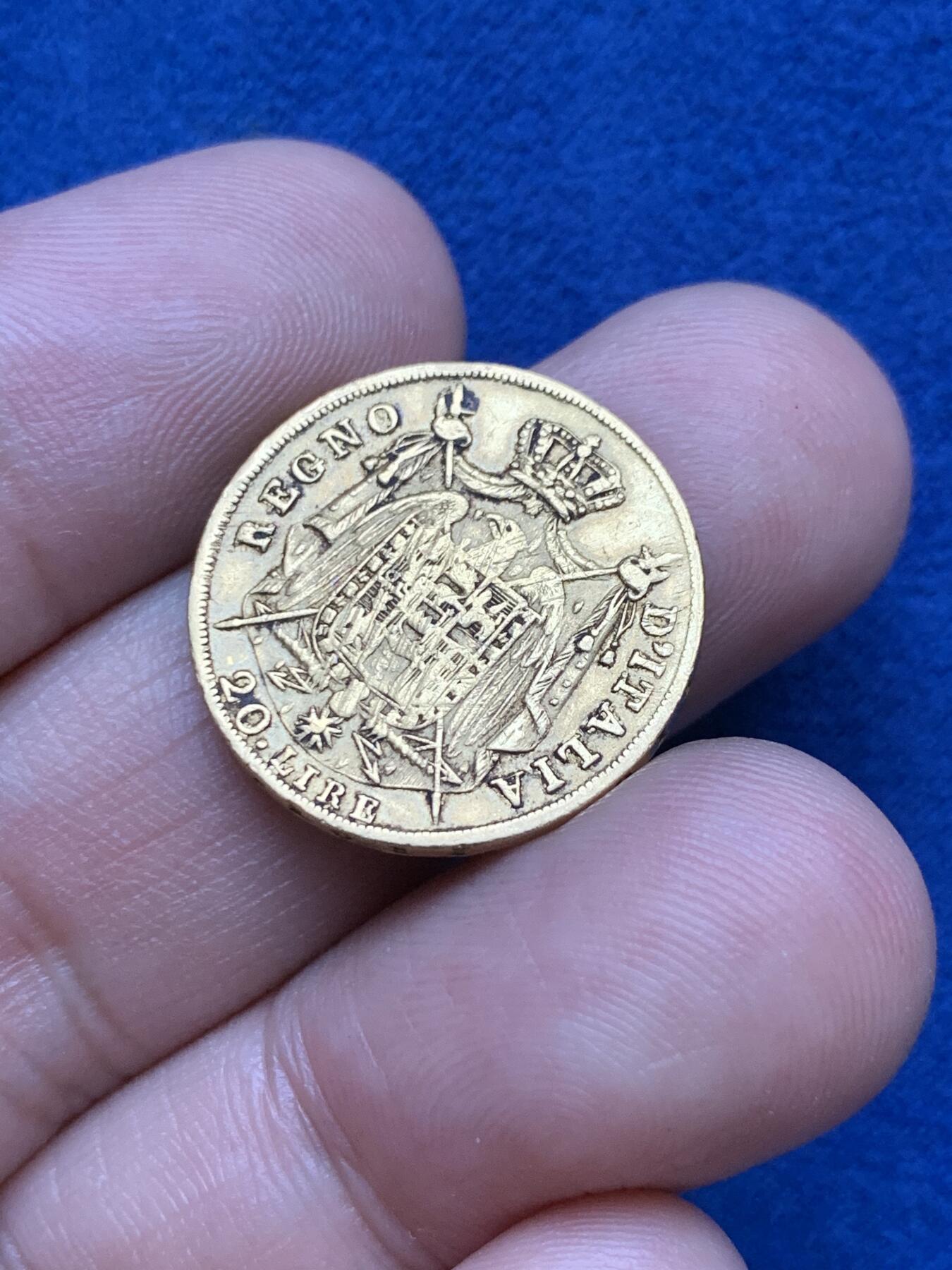 《竞宝斋》第296场- 周日，周一  2场连拍 （全场包邮） 法占意大利1811年20里拉拿破仑金币 重6.37克 比同时期的20法郎金币稀少