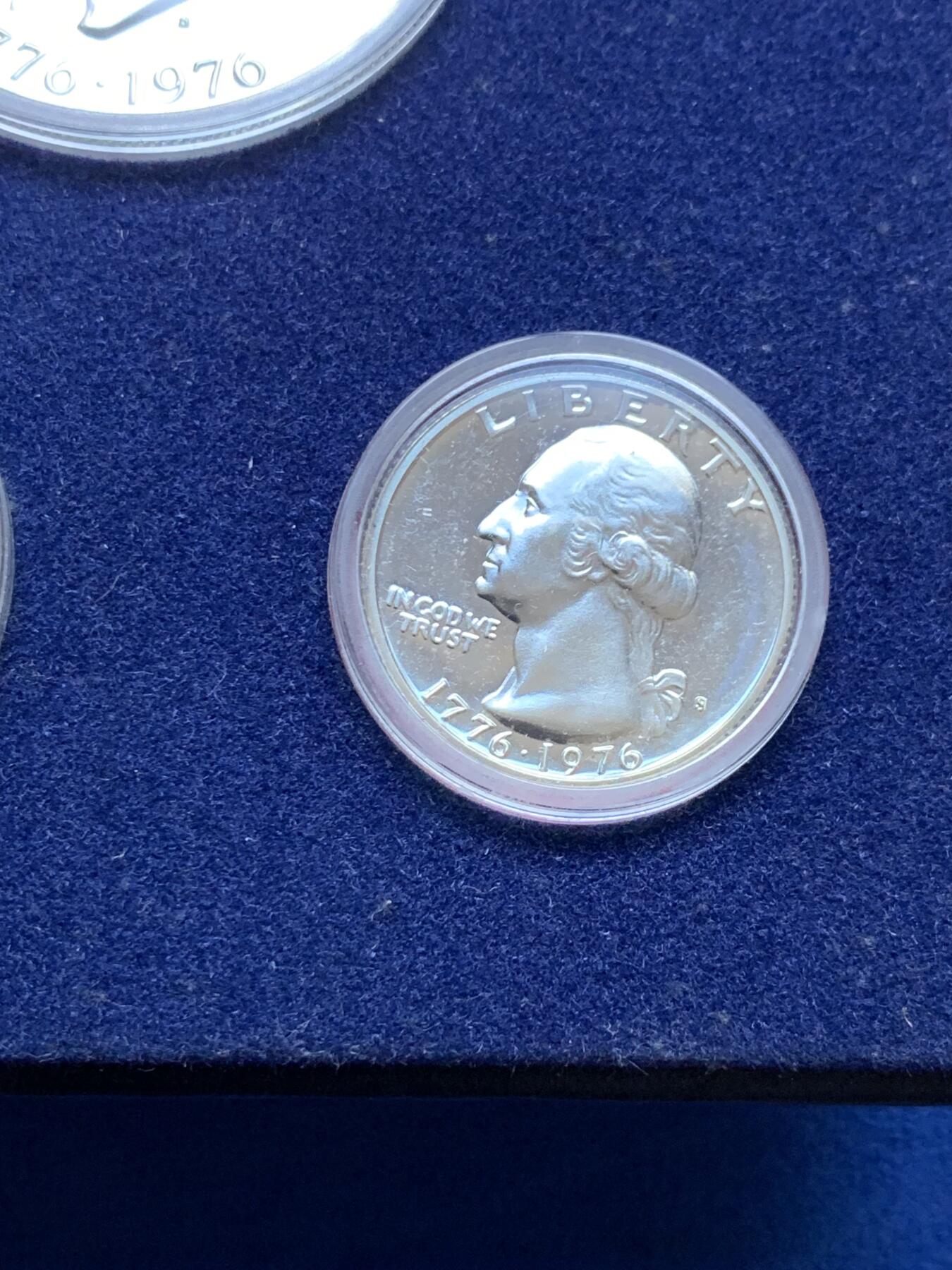 《竞宝斋》第296场- 周日，周一  2场连拍 （全场包邮） 美国 1976年 建国200周年纪念 3枚精制套币