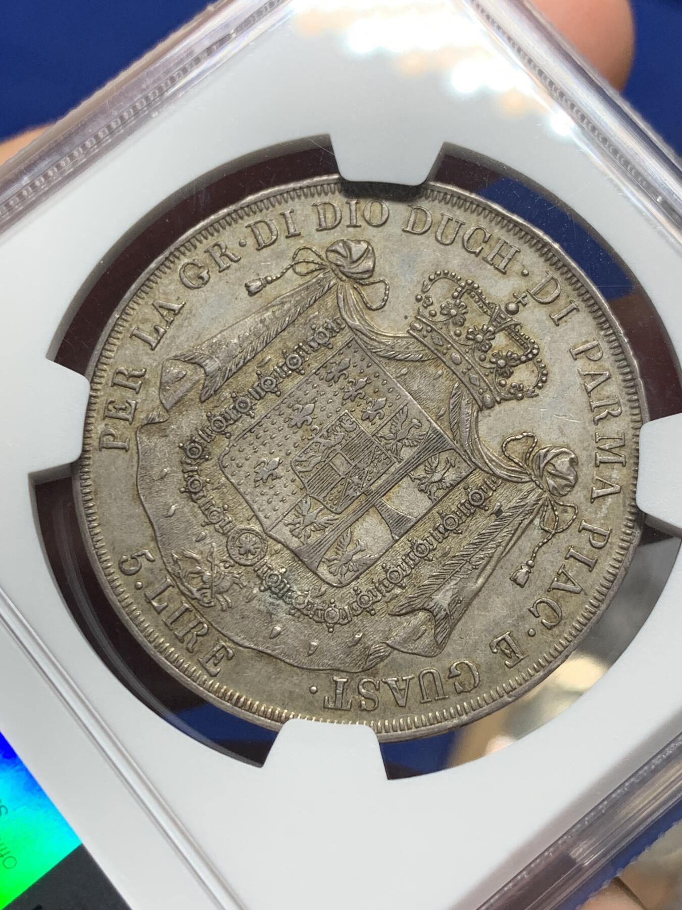 《竞宝斋》第296场- 周日，周一  2场连拍 （全场包邮） NGC AU58 意大利 1832/15年 5里拉银币 （帕尔马王朝稀有银币，1832年铸造量仅4.4万枚，骑字版更是相当难得，细节优秀，熟美欧洲包浆）