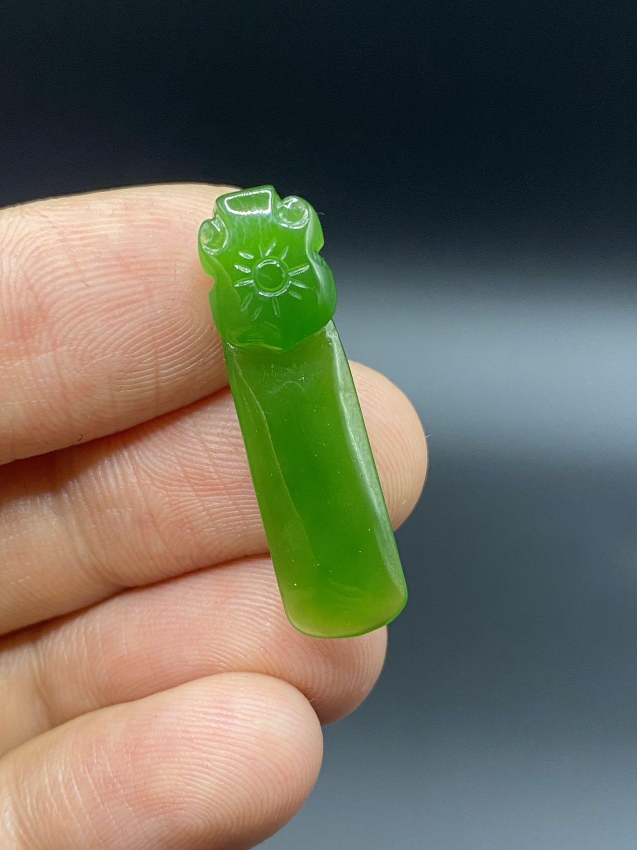 碧玉如意吊坠