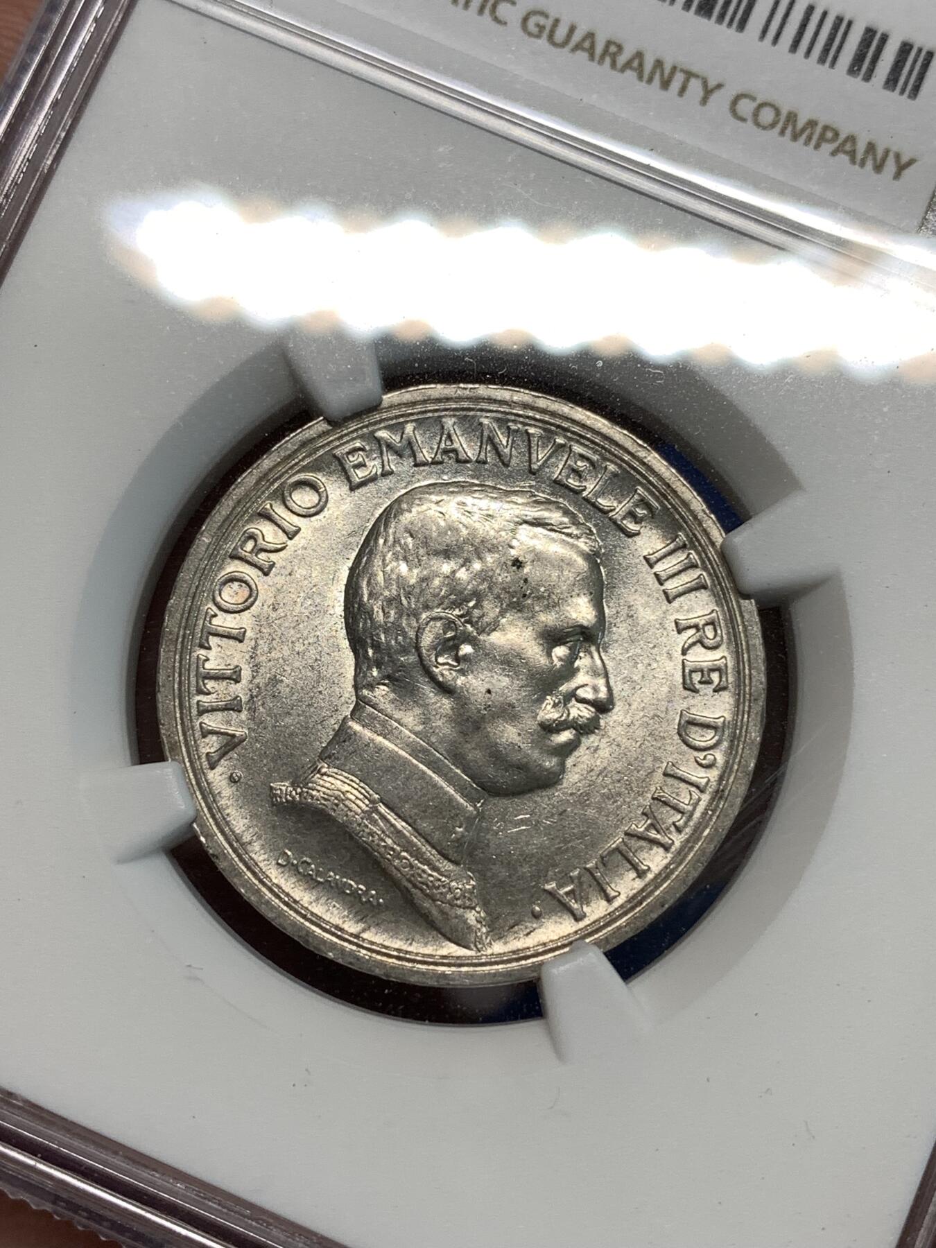 《竞宝斋》第296场- 周日，周一  2场连拍 （全场包邮） NGC MS62 意大利1916R埃马努埃莱三世2里拉 马车银币