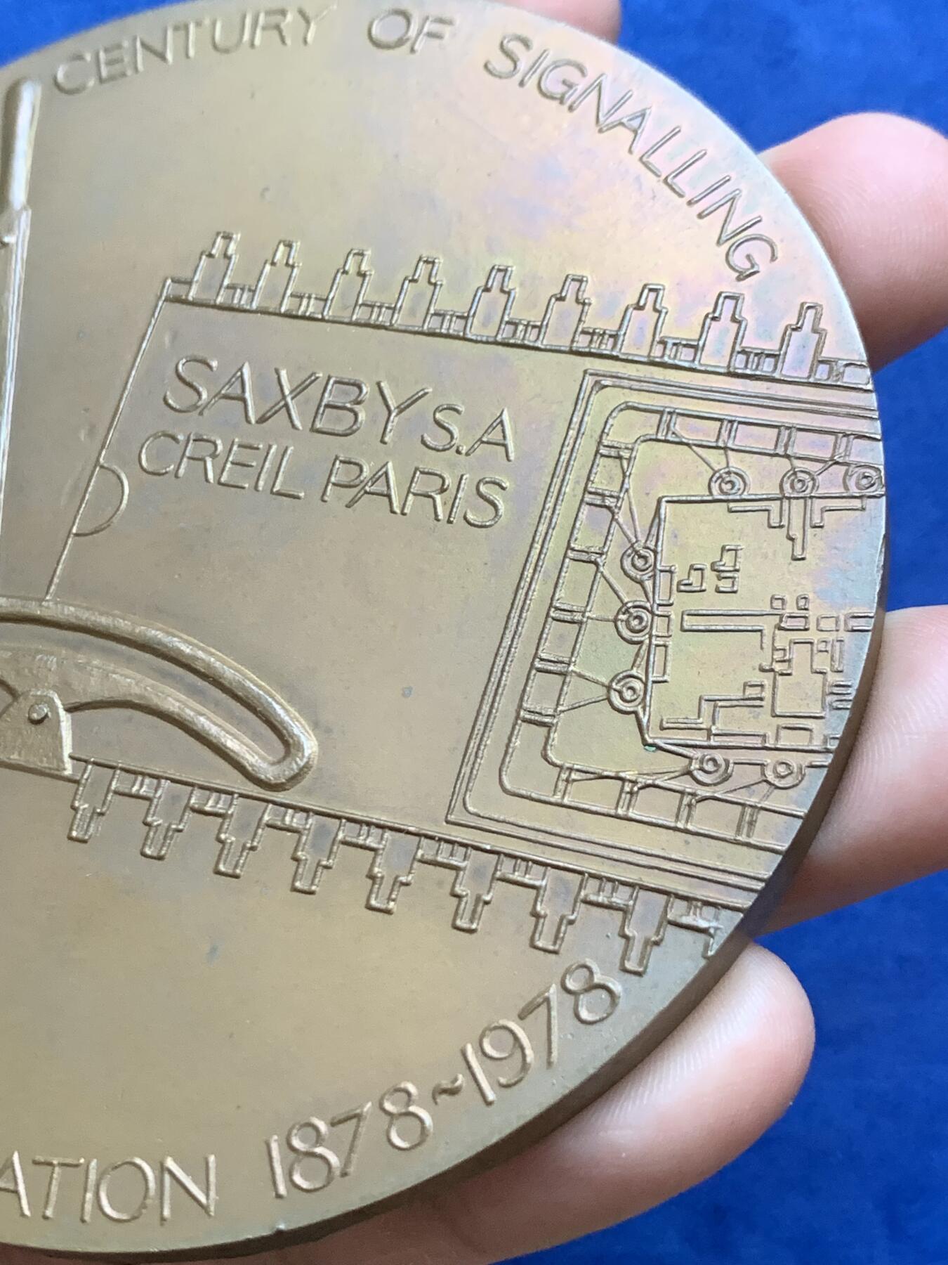 《竞宝斋》第296场- 周日，周一  2场连拍 （全场包邮） 1821-1913人物系列超大铜章 391.2克 94.8mm 丰饶角边铭