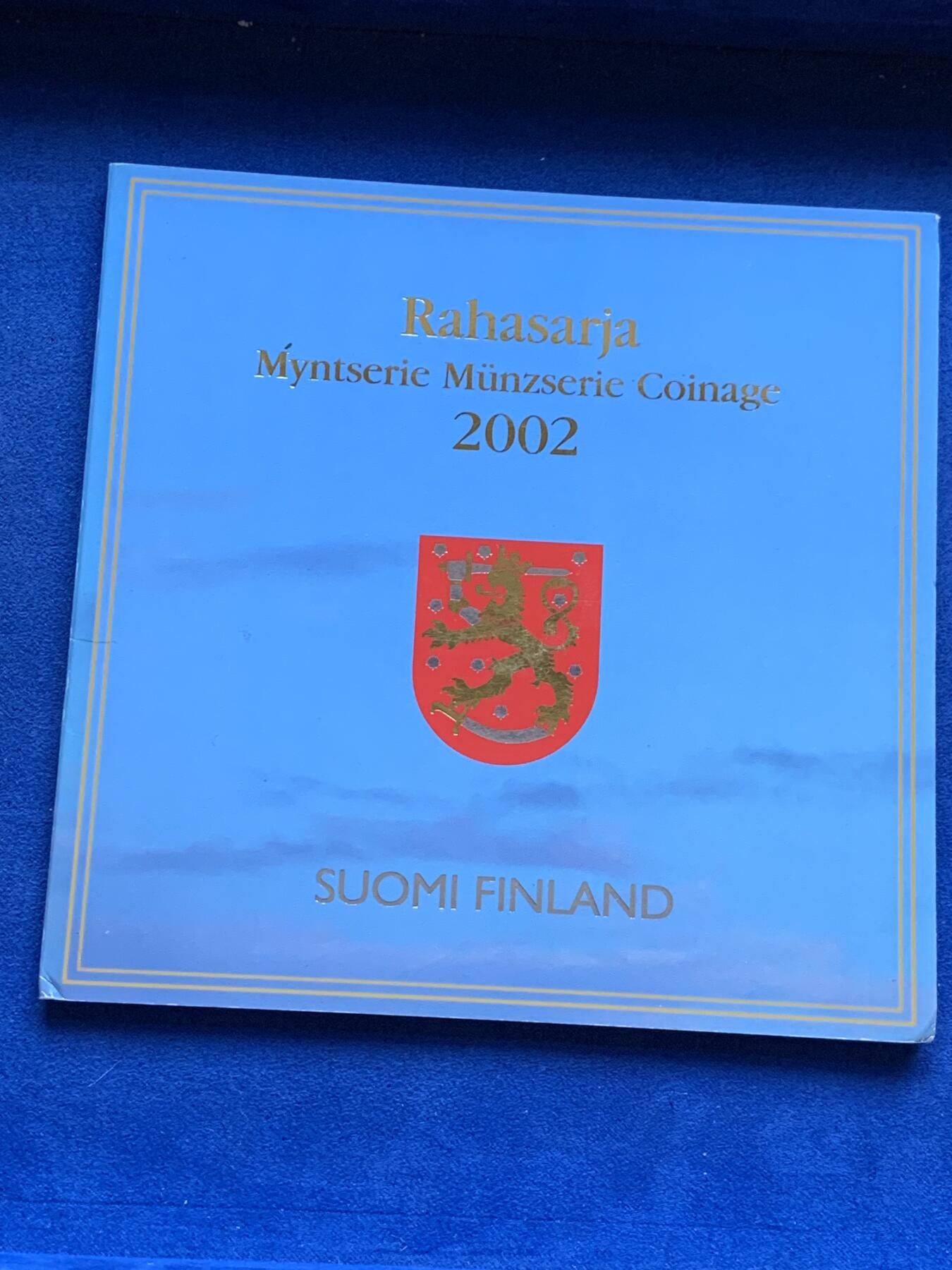 《竞宝斋》第296场- 周日，周一  2场连拍 （全场包邮） 2002年芬兰欧元套币 带一枚章