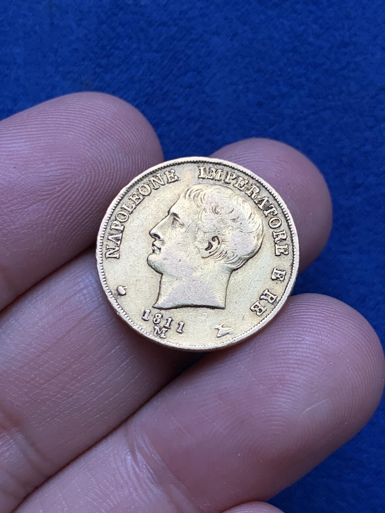 《竞宝斋》第296场- 周日，周一  2场连拍 （全场包邮） 法占意大利1811年20里拉拿破仑金币 重6.37克 比同时期的20法郎金币稀少