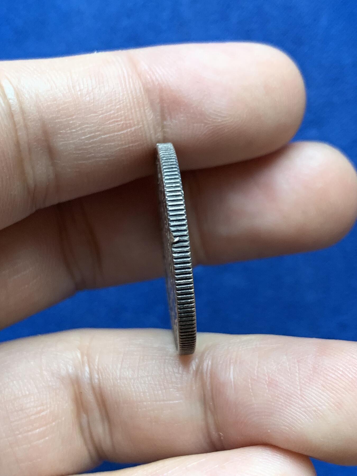 《竞宝斋》第296场- 周日，周一  2场连拍 （全场包邮） 德国萨克森1909年莱比锡大学2马克银币 牛皮纸保养细节出众