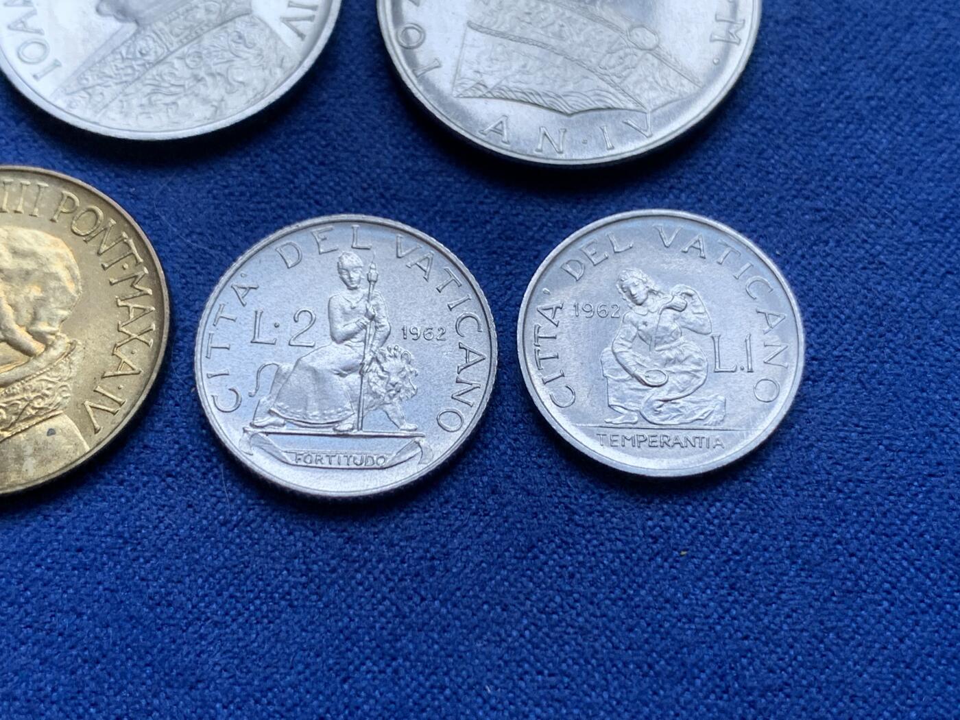 《竞宝斋》第296场- 周日，周一  2场连拍 （全场包邮） 5枚一组 梵蒂冈 1962年 1里拉、2里拉、10里拉、20里拉、50里拉
