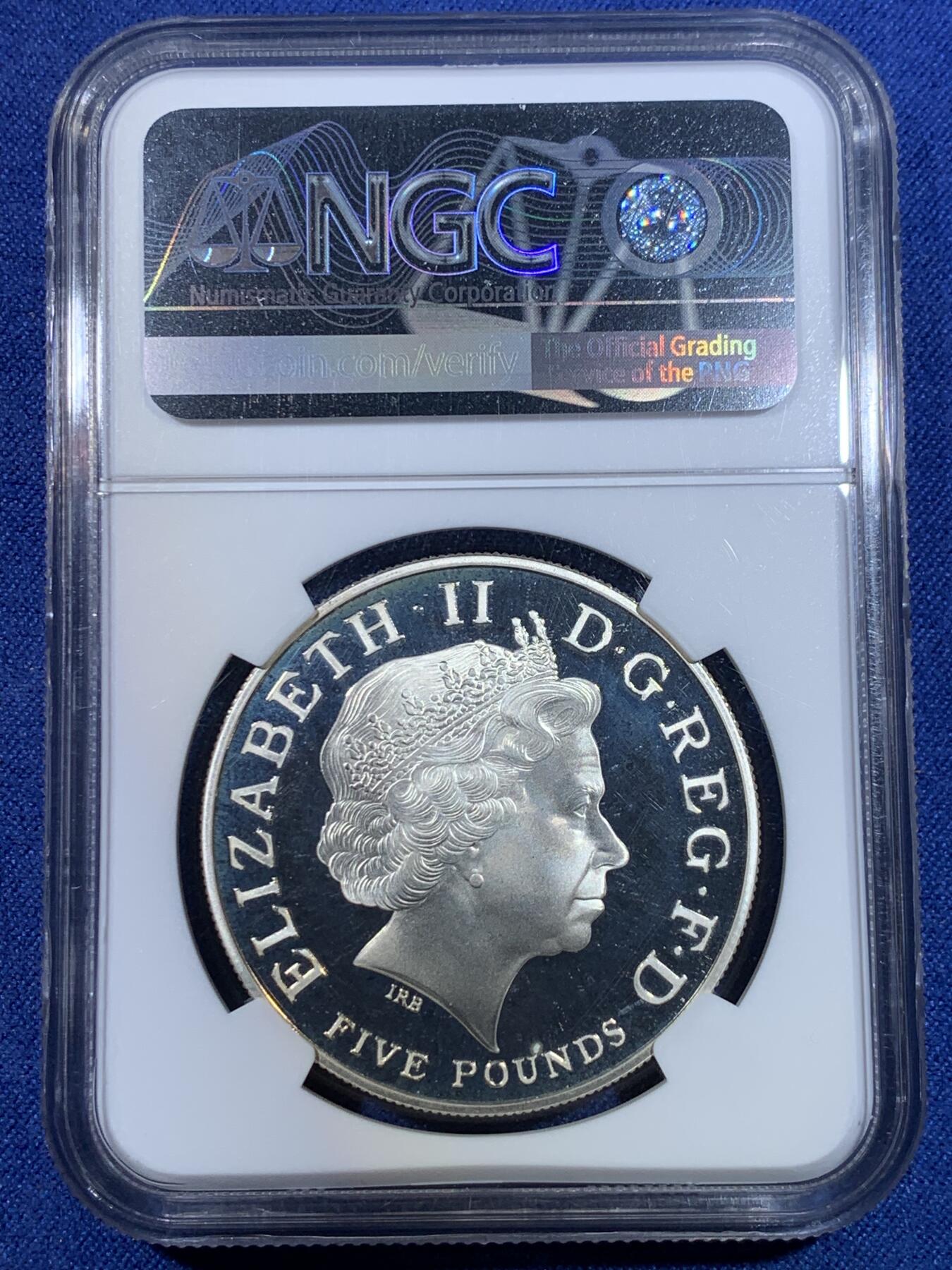 《竞宝斋》第296场- 周日，周一  2场连拍 （全场包邮） NGC PF69UC 英国2004年《英法挚诚协定》缔结100周年5英镑精制纪念银币（历史上也叫《英法协约》，代表一战前协约国联盟关系的形成） 单枚 精制币 28.28g 925银 38.61mm