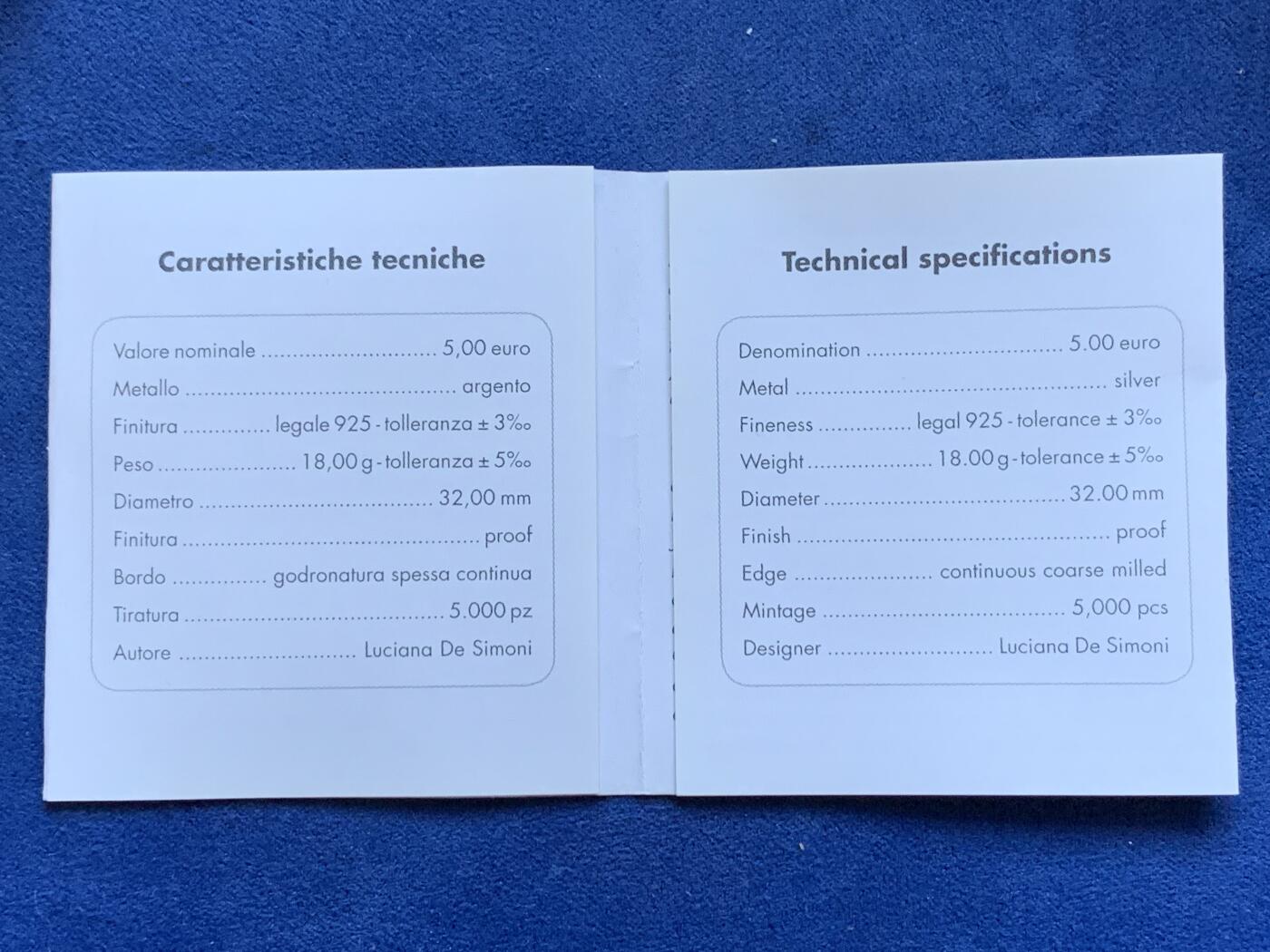《竞宝斋》第296场- 周日，周一  2场连拍 （全场包邮） 意大利2018年宪法70周年彩银5欧纪念币 限量5000枚 2020年克劳斯世界硬币大奖赛之年度最佳时事币 盒证齐全 精制币 18g 925银 32mm