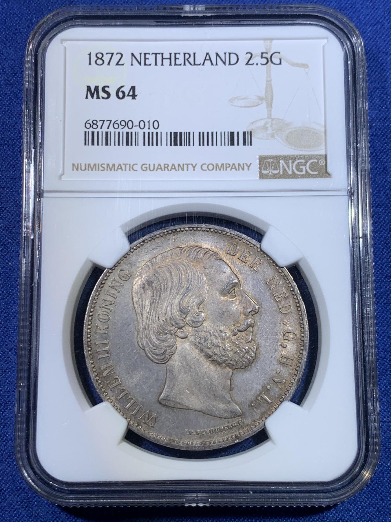 《竞宝斋》第296场- 周日，周一  2场连拍 （全场包邮） NGC MS64 1872年荷兰威廉三世2.5盾大银 稀少高分原包浆，状态非常不错。