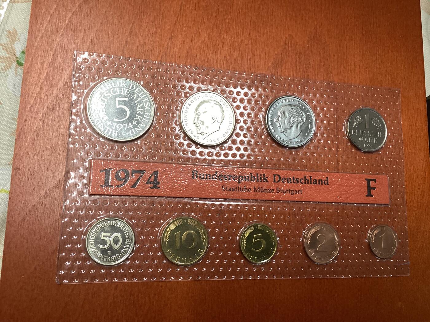长老汇龙年精选第二十一场拍卖 1974德国F厂普制套币，含银币一枚