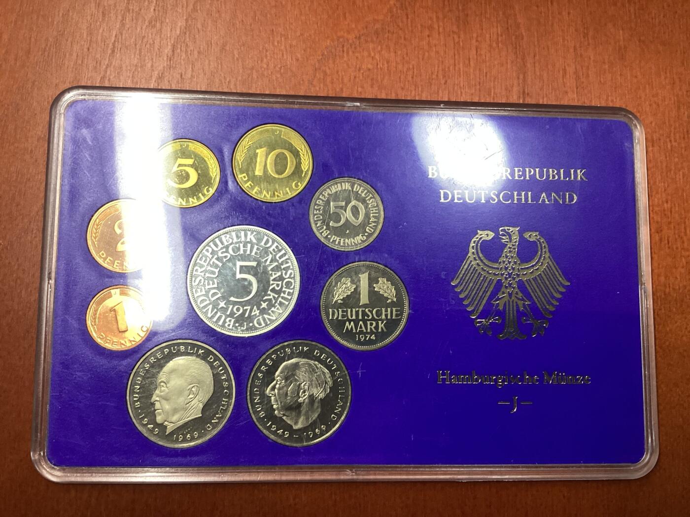长老汇龙年精选第二十一场拍卖 1974德国J厂精制套币，含银币一枚