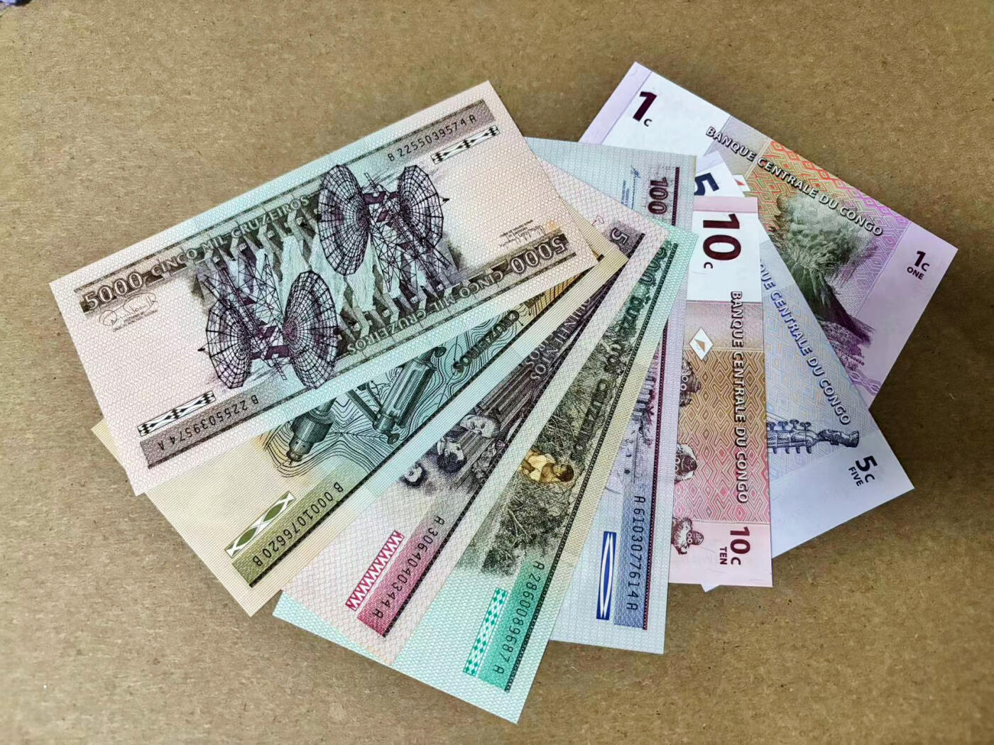 【Blue Auction】✨世界纸币精拍第526期【精】 【一组8张】刚果、巴西纸币一组 UNC/UNC-