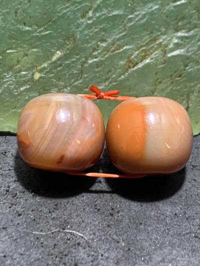 精美川料南红玛瑙老形桶珠一对！配串利器！， - 精美川料南红玛瑙老形桶珠一对！配串利器！，