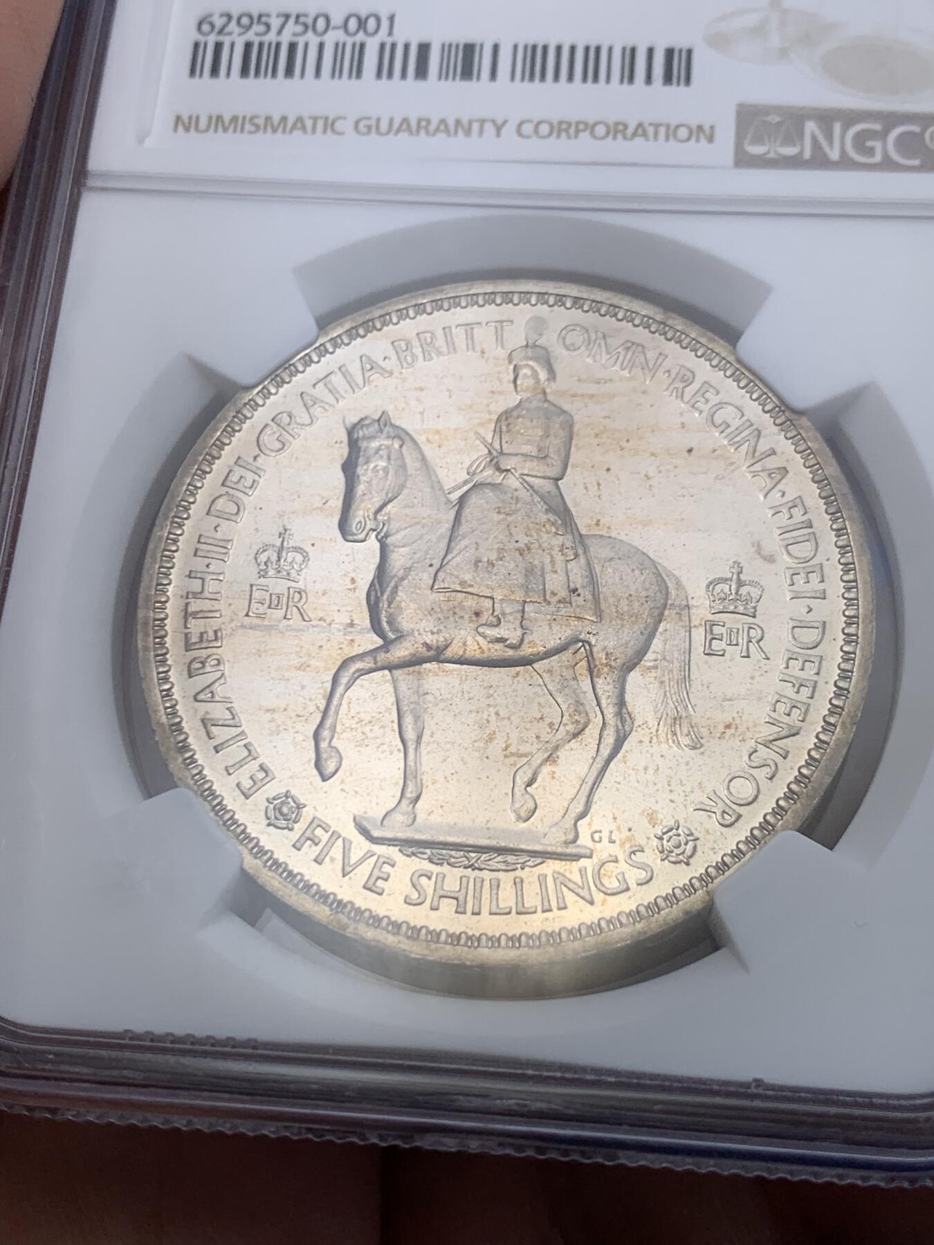 《竞宝斋》第297场- 周日，周一  2场连拍 （全场包邮） NGC PF65CAMEO 英国 1953年 1克朗铜镍币（伊丽莎白二世女王登基纪念币，精制款与普通MS完全不一样，高浮雕高分好品，珍藏级别）