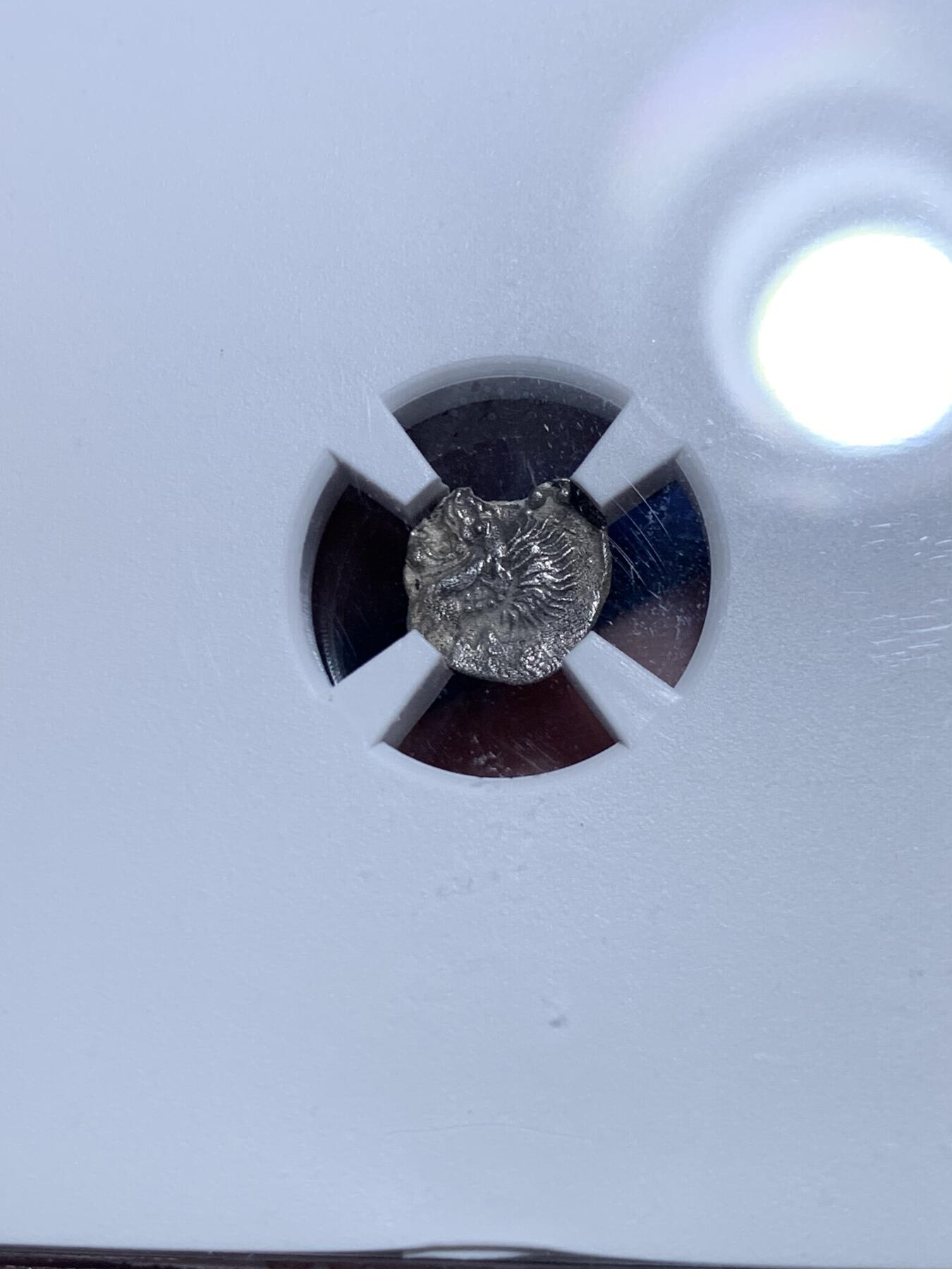 《竞宝斋》第297场- 周日，周一  2场连拍 （全场包邮） TQG评级 XF 5/5 3/5 打制满分 公元前450年-前400年 古希腊密西亚地区柯孜克斯城邦 狮子与野猪银币 小巧精致