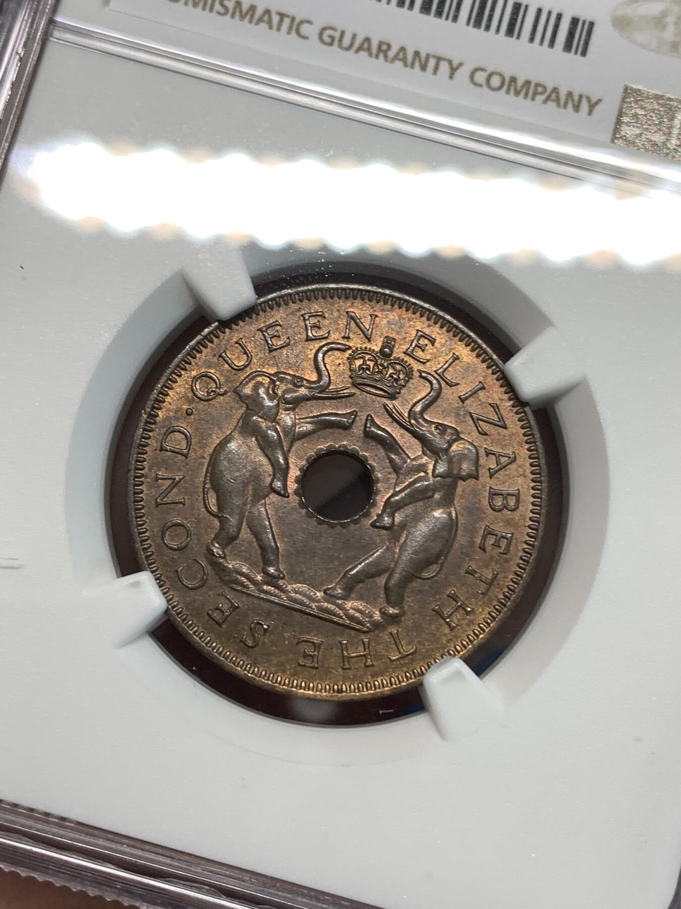 《竞宝斋》第297场- 周日，周一  2场连拍 （全场包邮） NGC MS64BN 罗德西亚1957年便士铜币 一对大象的对象经典设计 铜光醇厚
