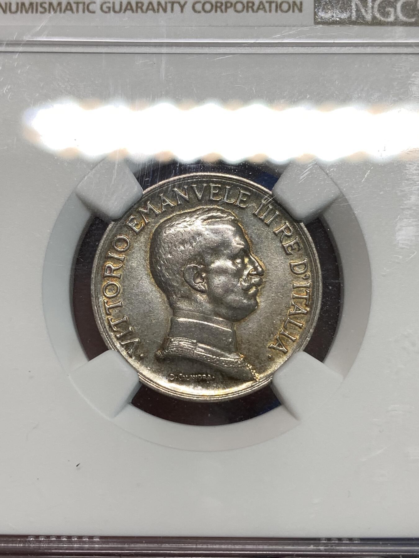 《竞宝斋》第297场- 周日，周一  2场连拍 （全场包邮） NGC AU50 1917年R意大利1里拉翁贝托三世马拉车经典品种淡彩包浆