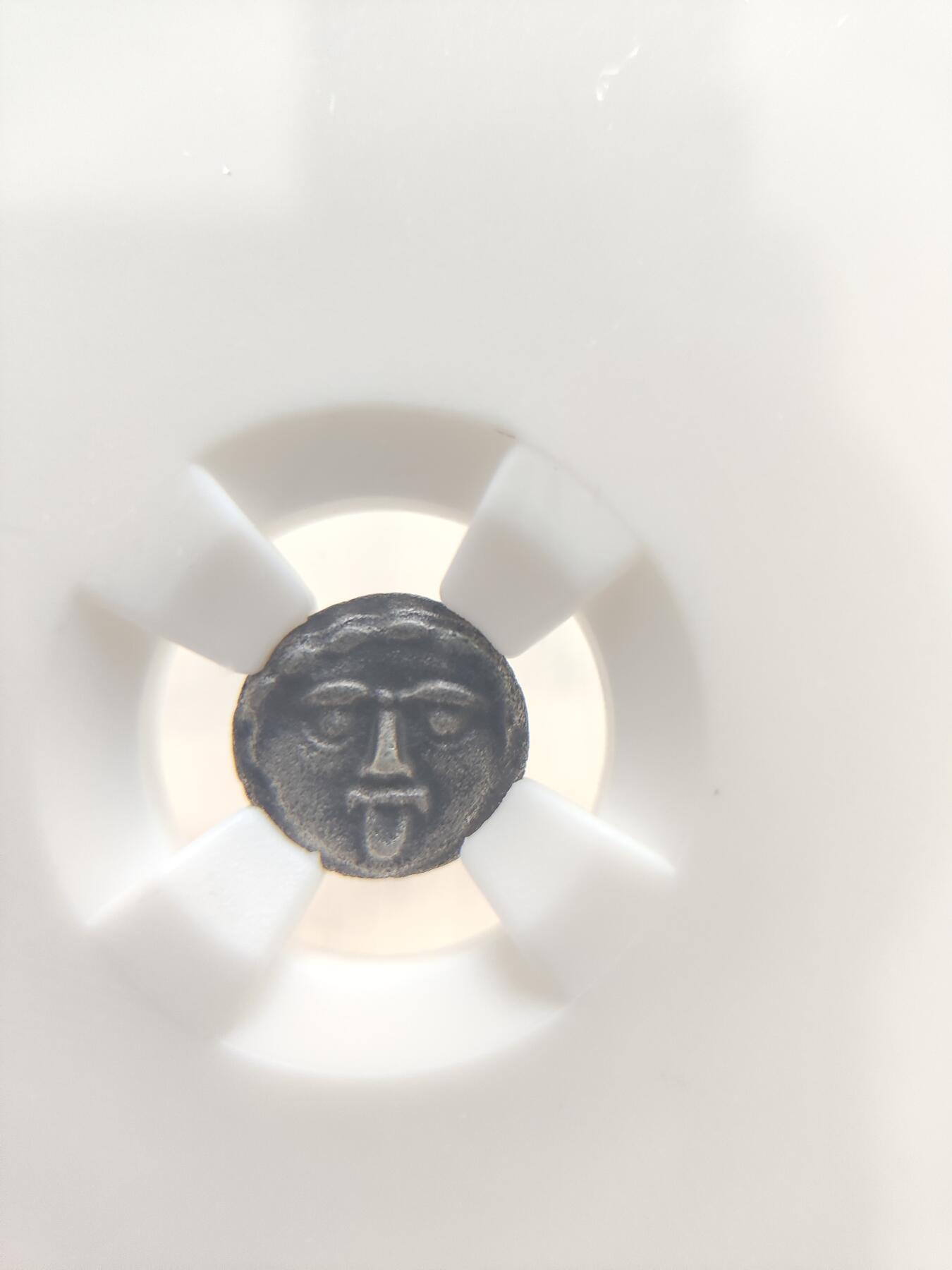 古希腊银币美杜莎与雅典娜