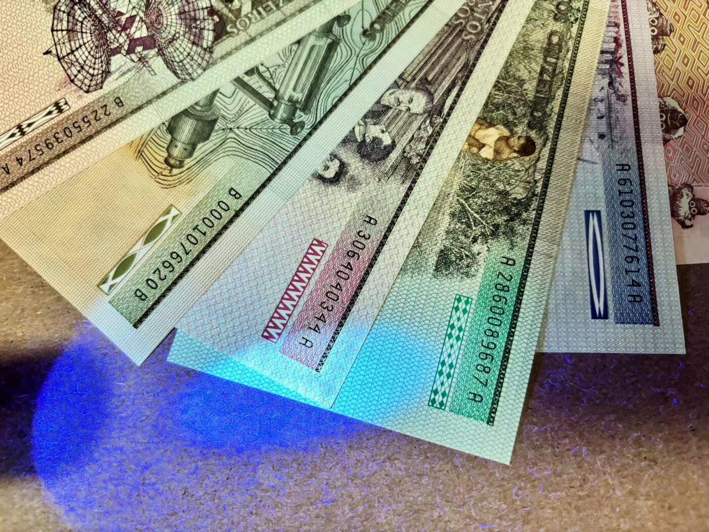 【Blue Auction】✨世界纸币精拍第526期【精】 【一组8张】刚果、巴西纸币一组 UNC/UNC-