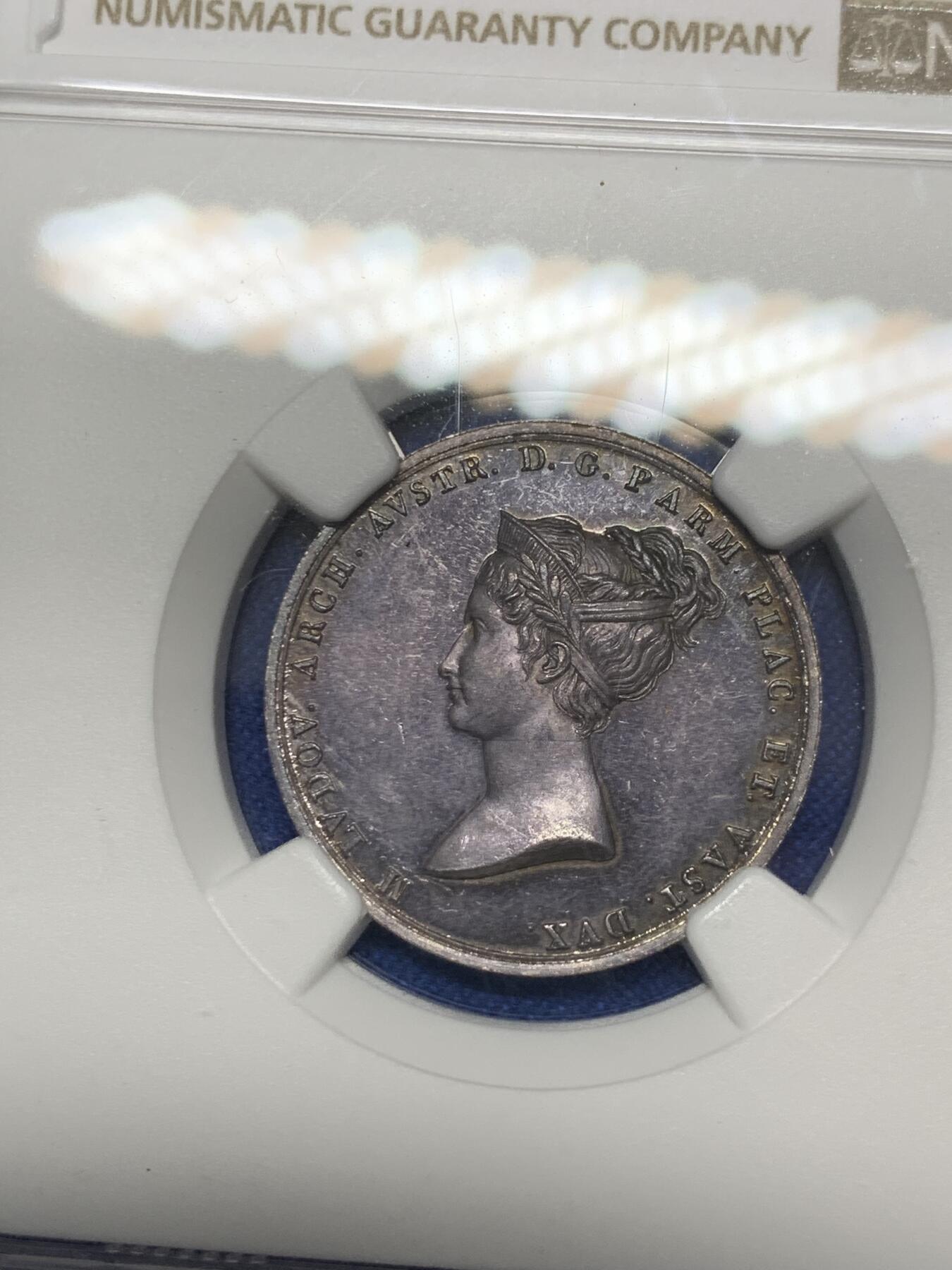 《竞宝斋》第297场- 周日，周一  2场连拍 （全场包邮） NGC MS63 意大利1816 拿破仑皇后露易丝银章 紫罗兰包浆 非常少见的品种
