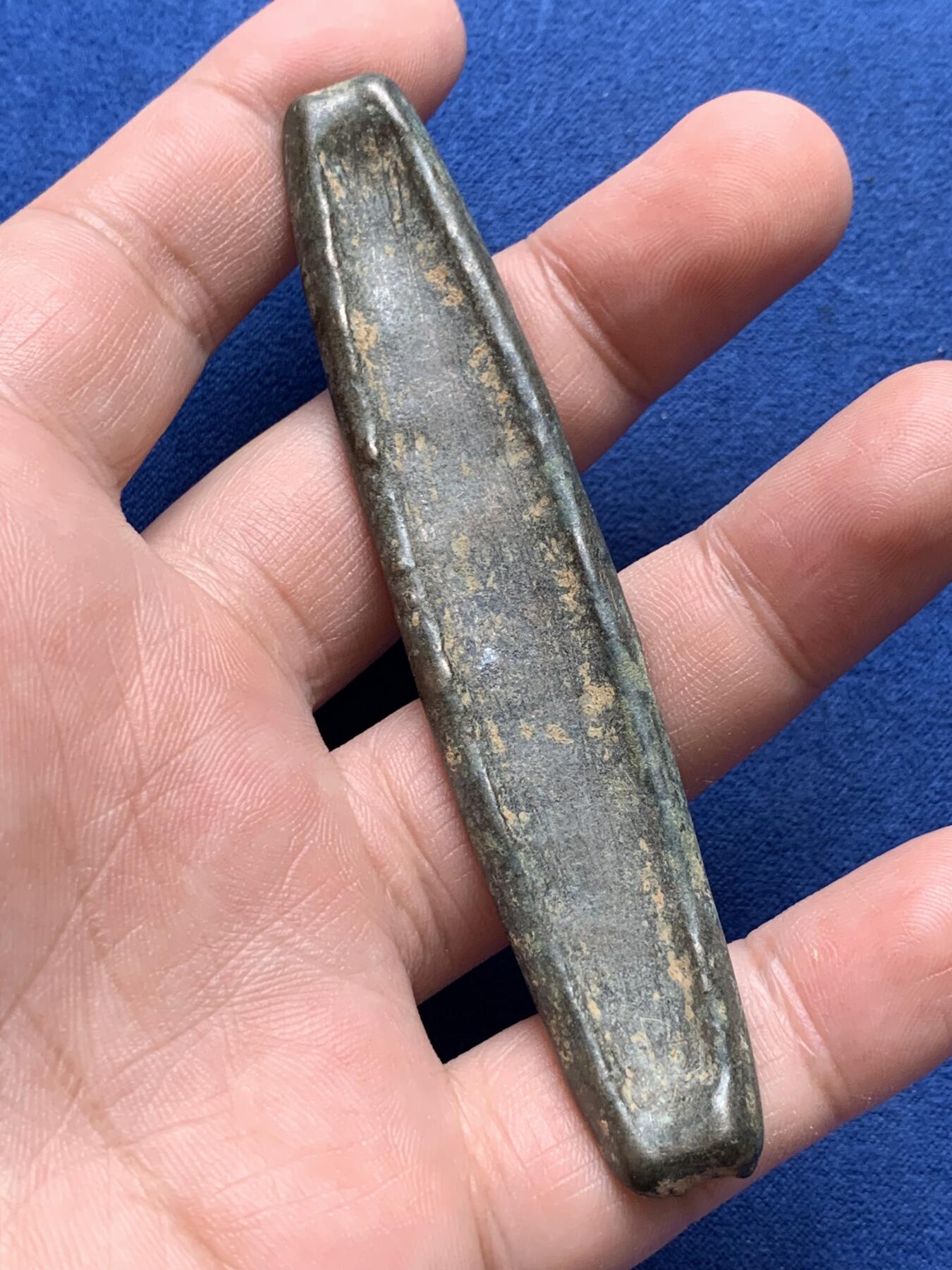 《竞宝斋》第297场- 周日，周一  2场连拍 （全场包邮） 泰国 暹罗国 素可泰王朝 大型虎舌铜条 元末明初 400年历史 重量59.6克