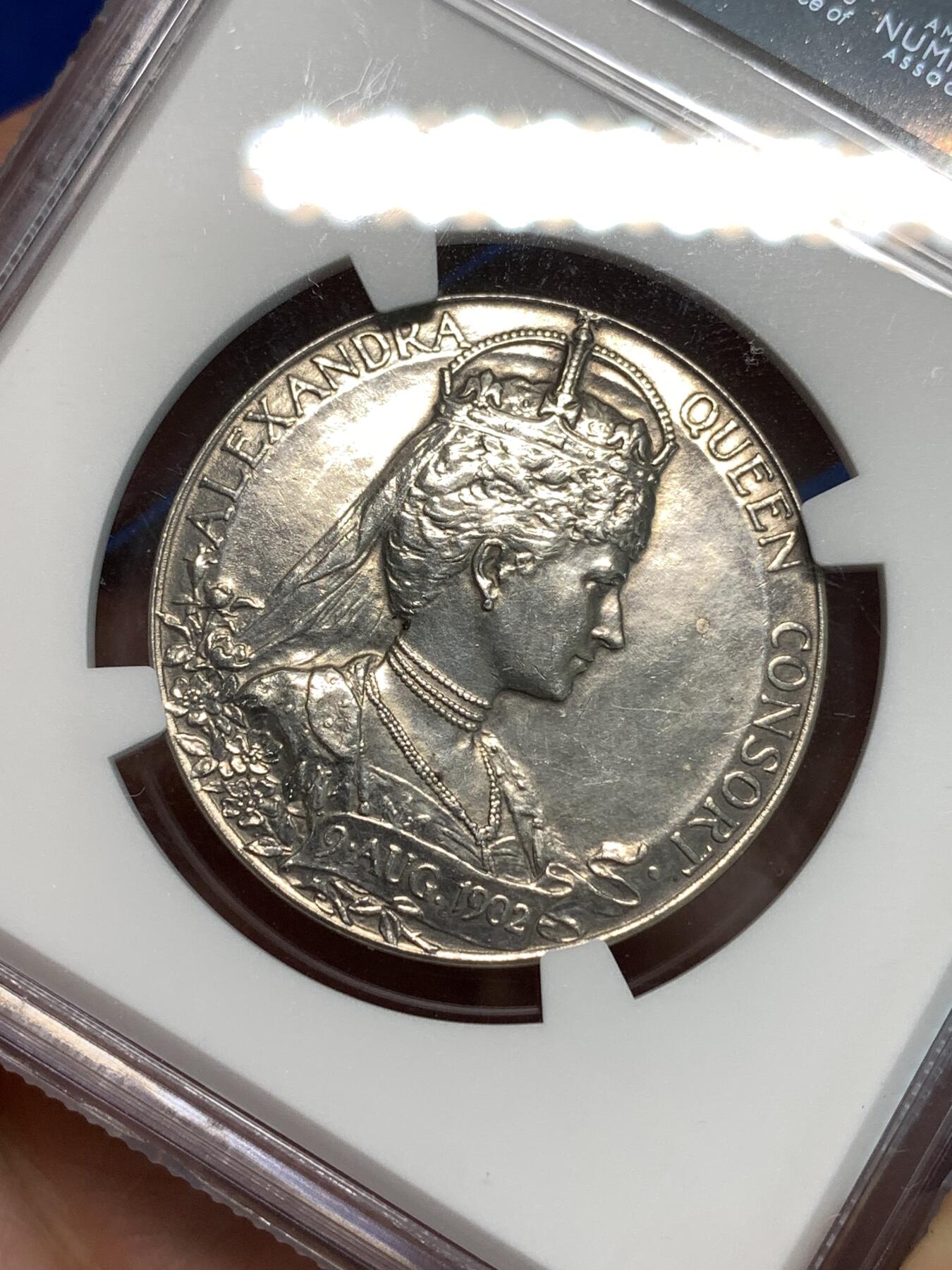 《竞宝斋》第297场- 周日，周一  2场连拍 （全场包邮） NGC UNCD 1902爱德华七世登基纪念银章 性价比好