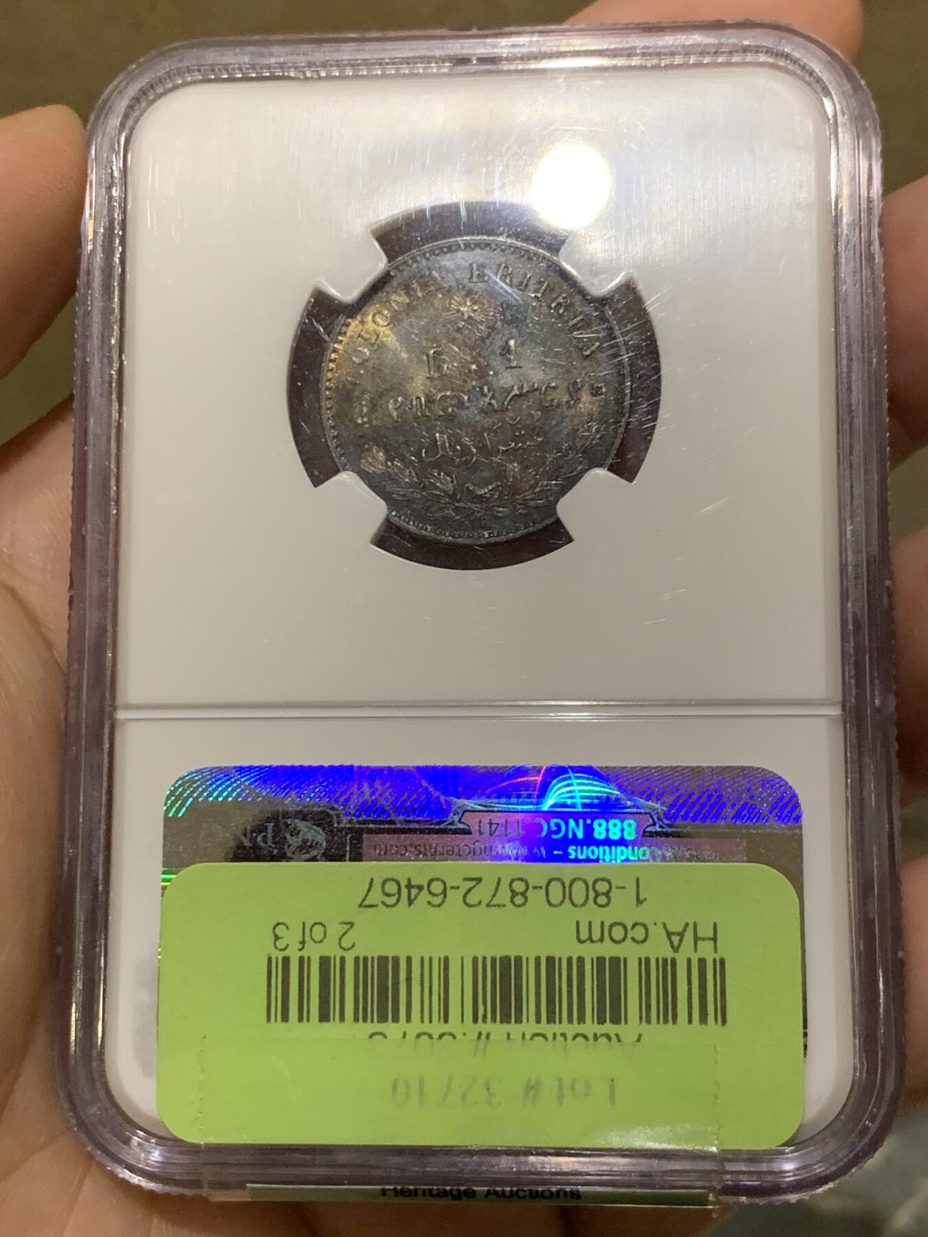 《竞宝斋》第297场- 周日，周一  2场连拍 （全场包邮） NGC 3枚一组 意属厄立特里亚 1890 50C，1里拉，2里拉辅币一套。最顶级的状态，著名的Millenia旧藏。50c的63分，1里拉64分，2里拉65分。包浆一致，绚丽五彩。附上最近这三个品种的价格，1里拉还是62分的，三枚一共要两万六千多人民币。