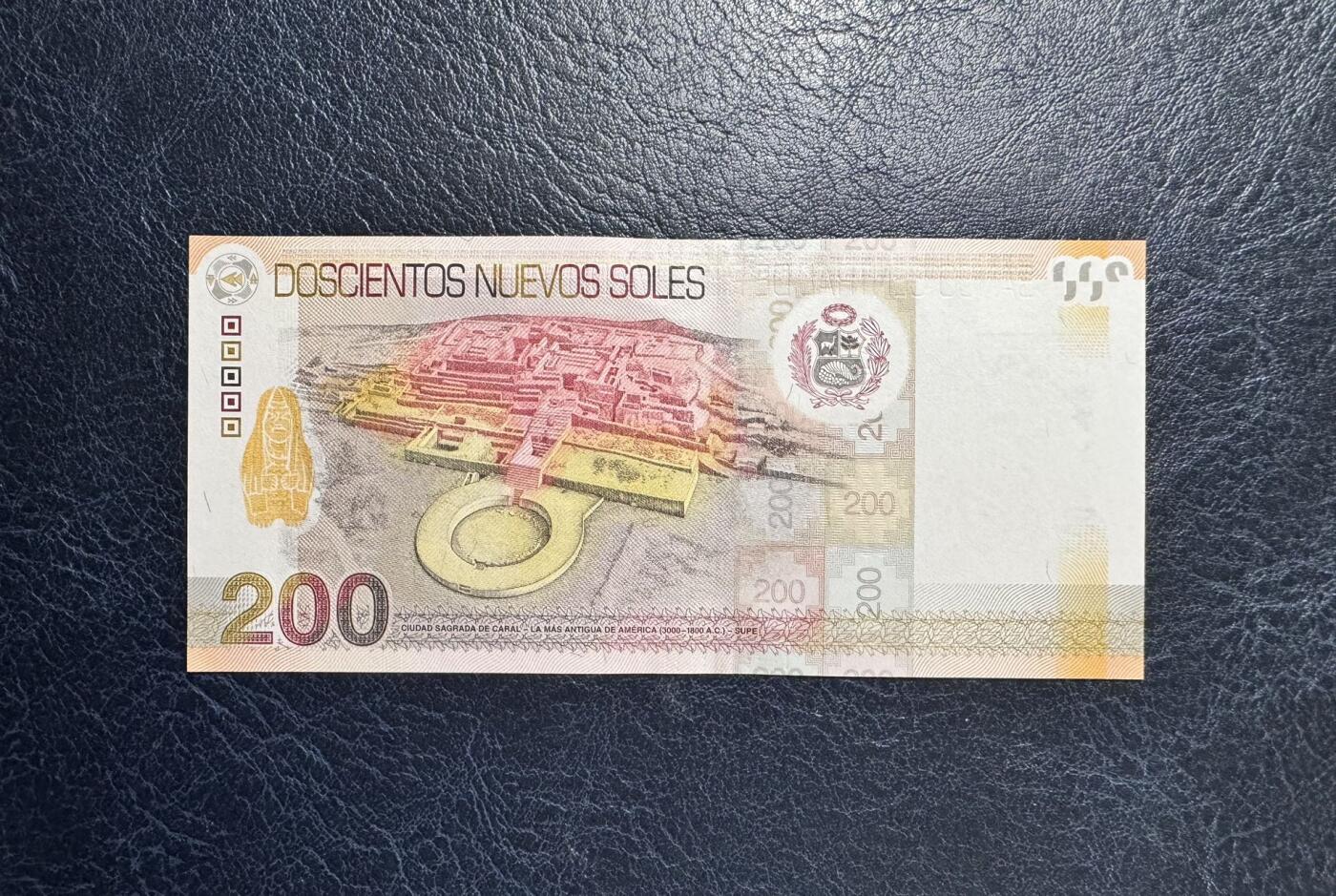 收藏联盟Quantum Auction 第368期拍卖  秘鲁2012年200索尔 品相全新UNC 美洲文明起源地——卡拉尔圣城