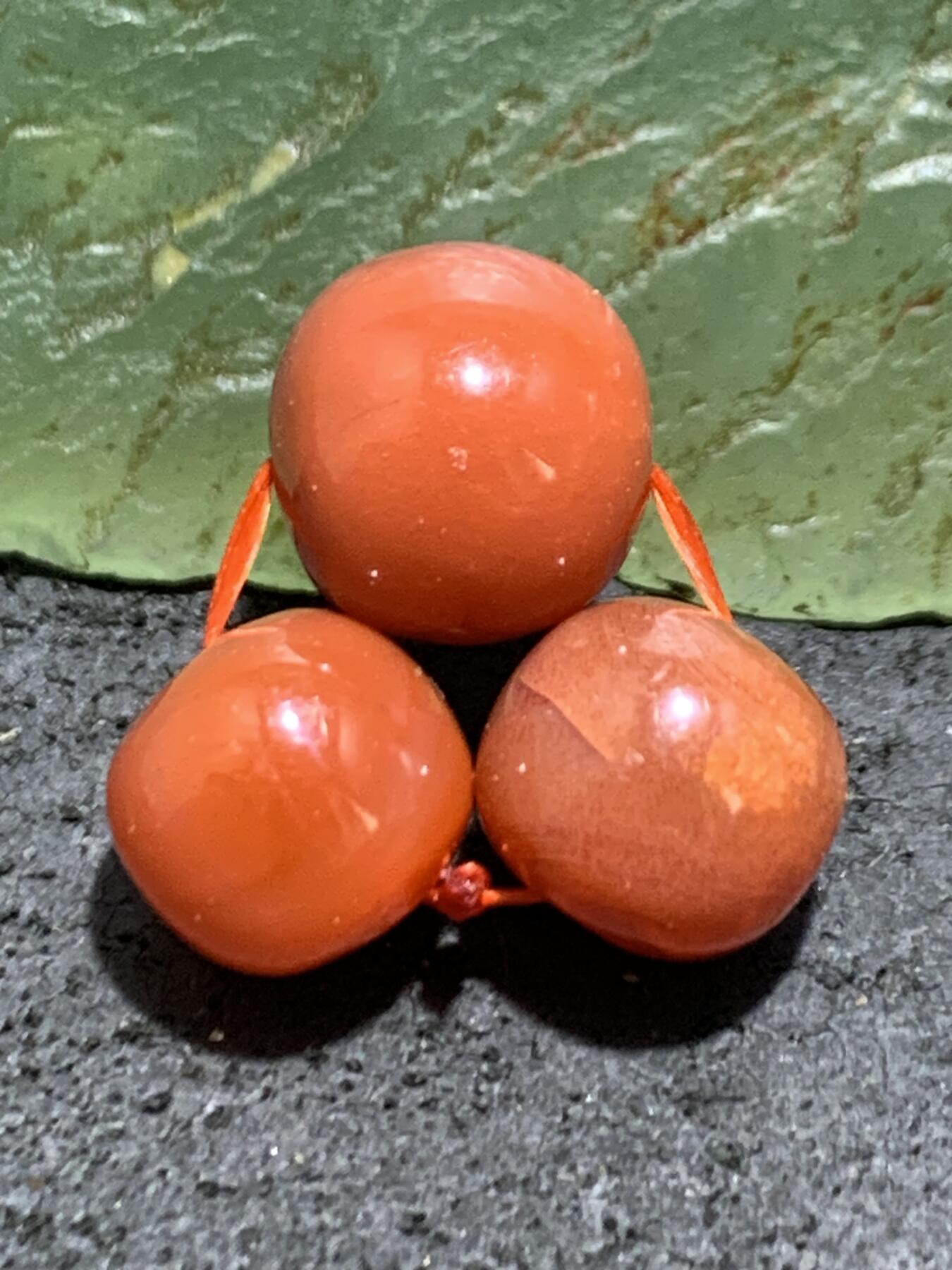 冻料柿子红南红玛瑙老形桶珠三颗！配串利器！