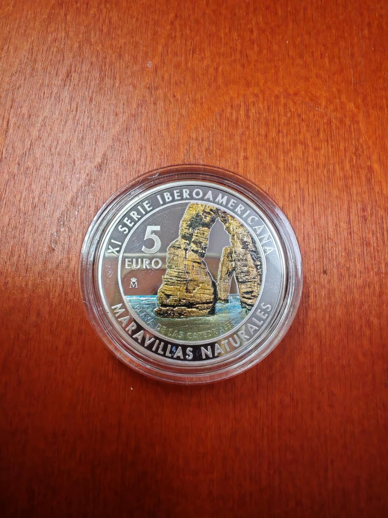 长老汇龙年精选第二十二场拍卖 2017西班牙伊比利亚系列之自然奇观5欧元彩色精制银币，盒证全，1万枚