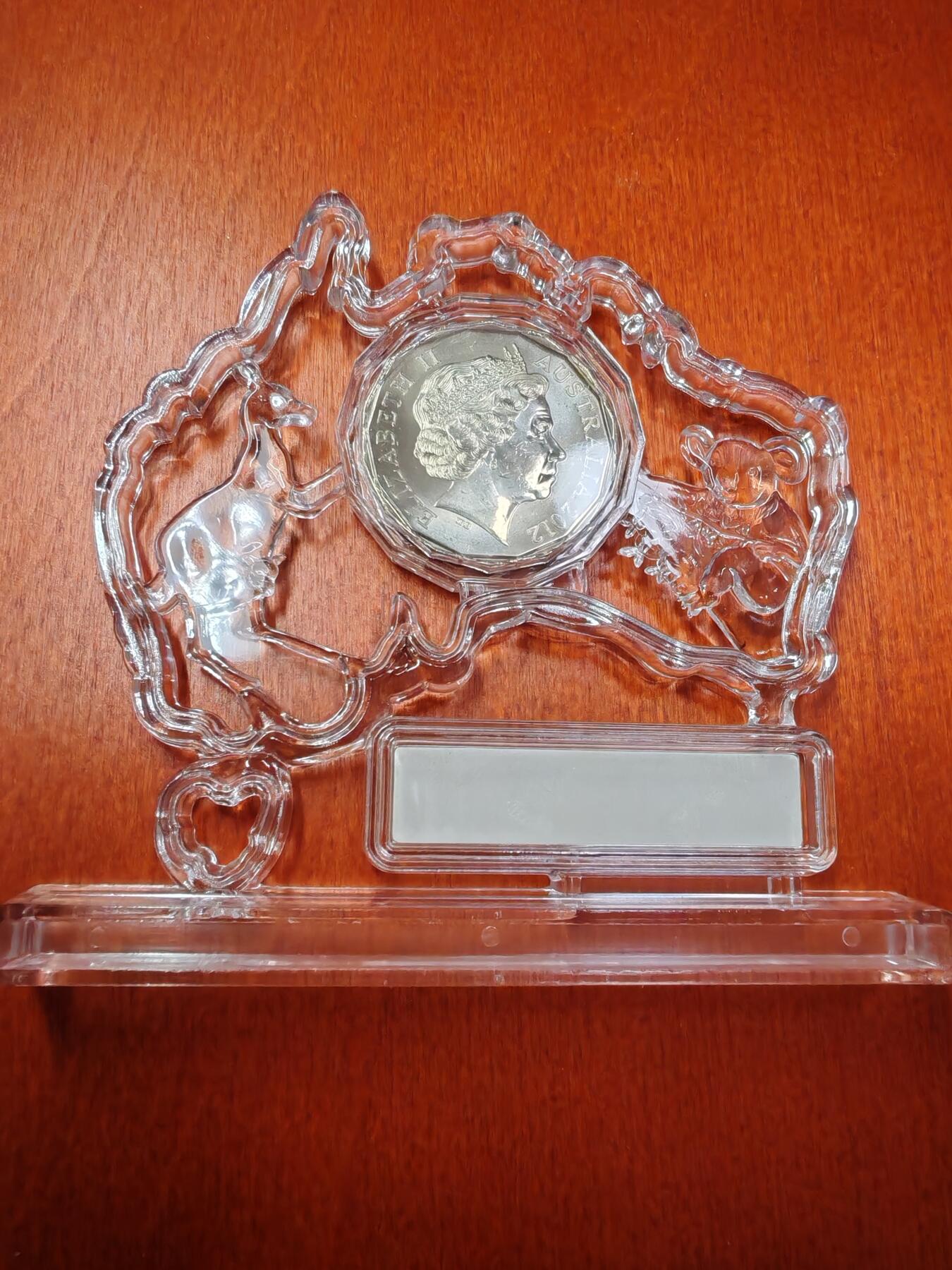 长老汇龙年精选第二十二场拍卖 2012澳大利亚龙年50分金属币，盒证全，可以抽奖移民？
