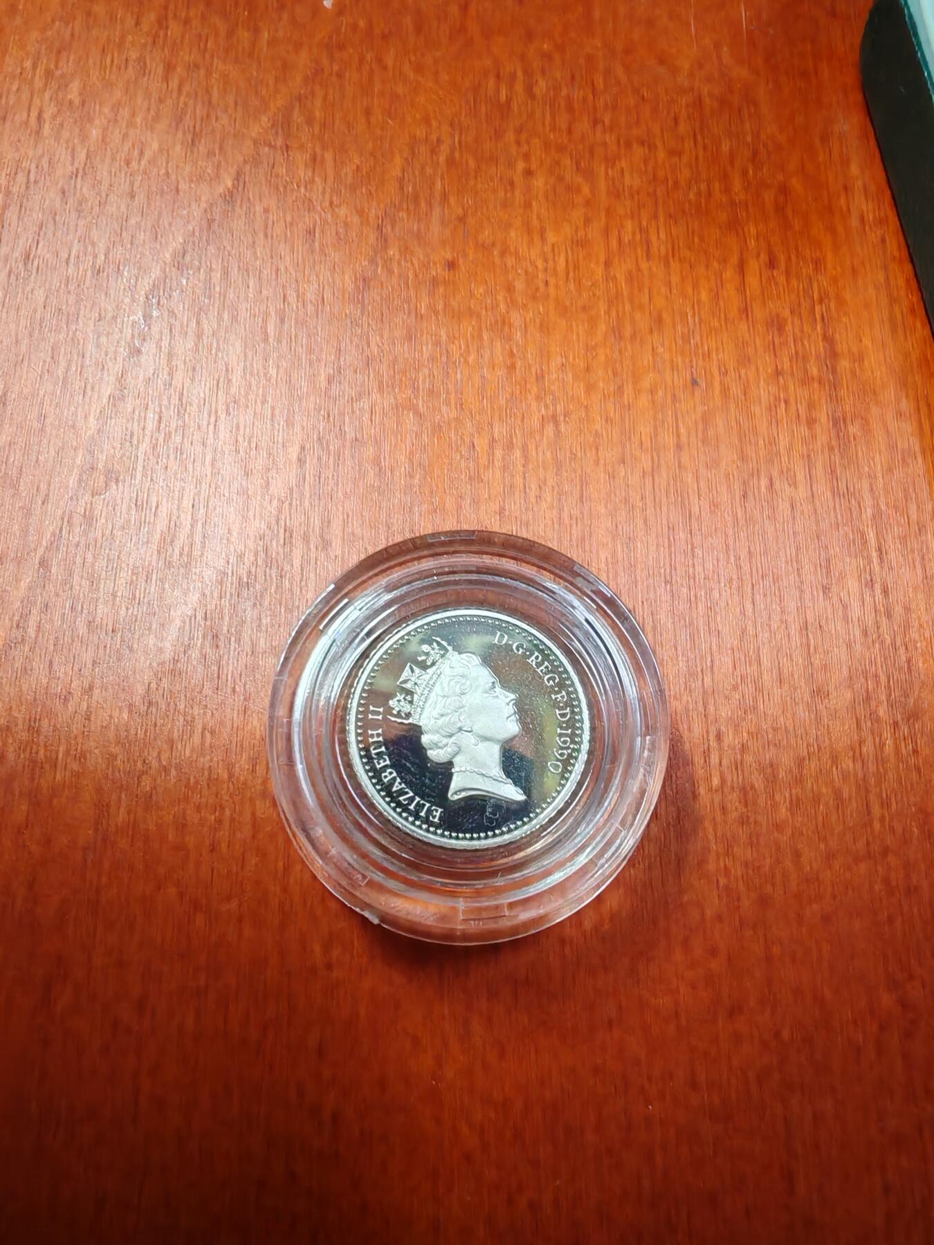 长老汇龙年精选第二十三场拍卖 1990英国5便士精制加厚银币，盒证全，2万枚，带造币厂原外纸盒