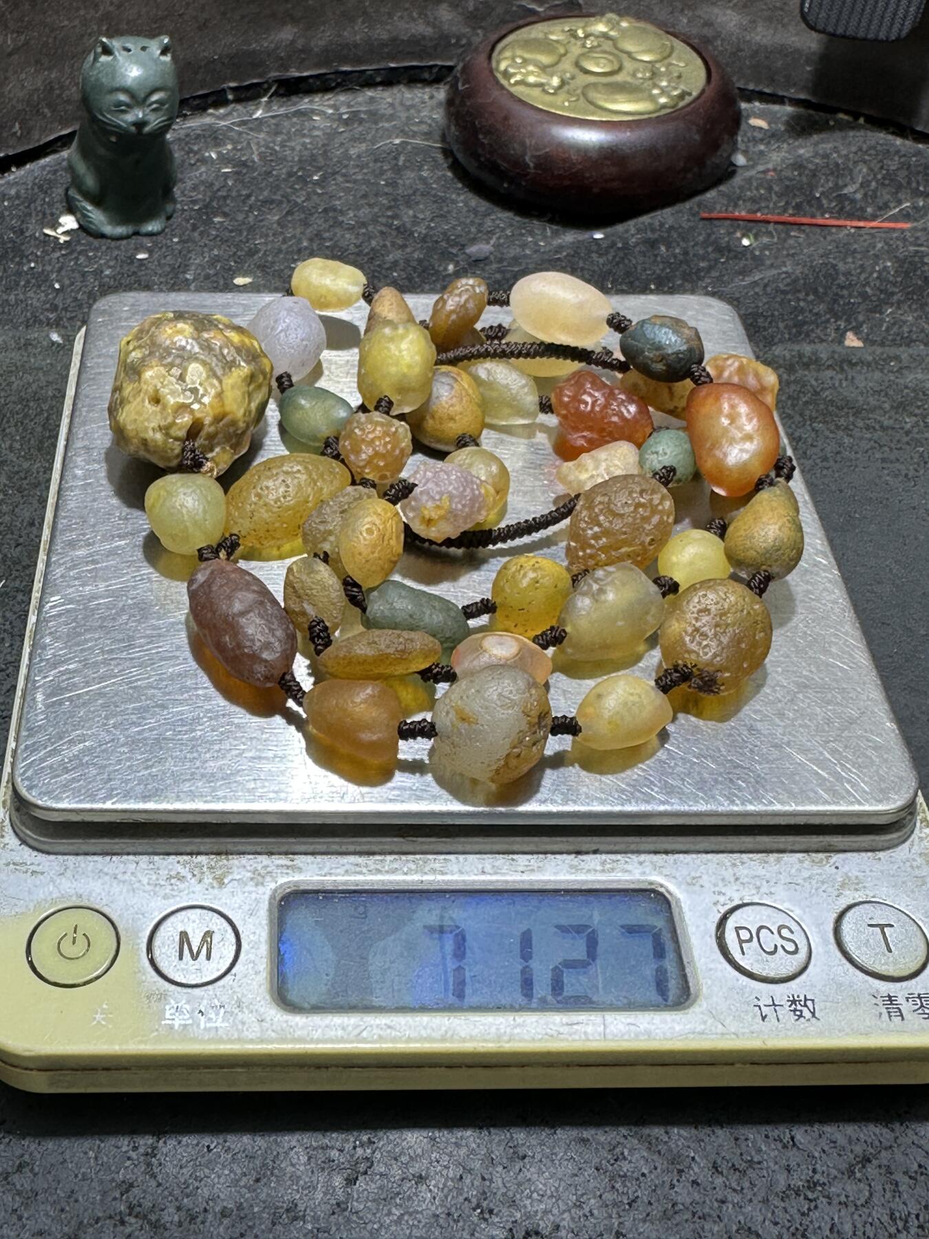 精美戈壁彩珠玛瑙筋脉吊坠原石项链一条，