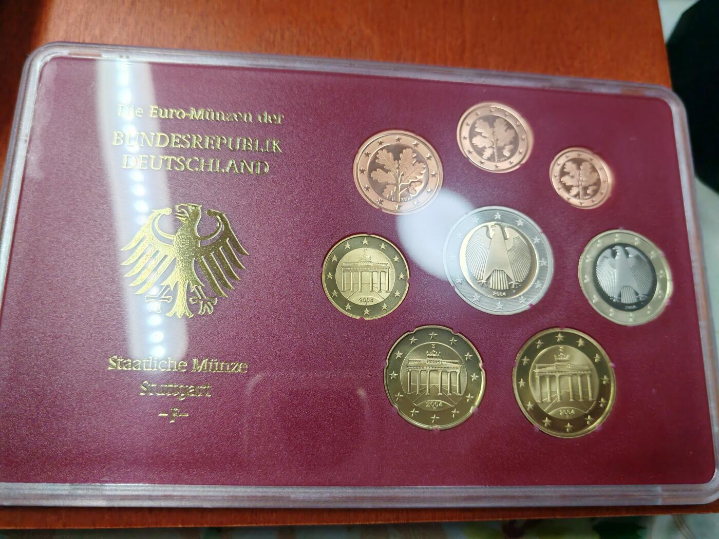 长老汇龙年精选第二十三场拍卖 2004F德国欧元精制套币8枚，原盒证