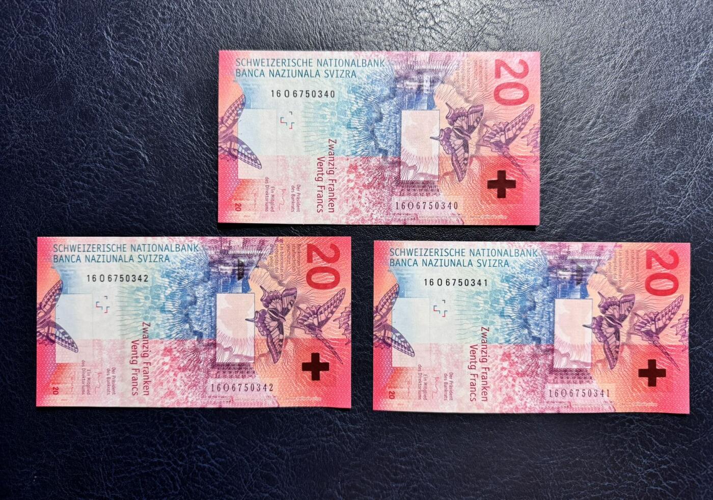 收藏联盟Quantum Auction 第369期拍卖  瑞士联邦2016年20法郎三连号 品相全新UNC 首发年份