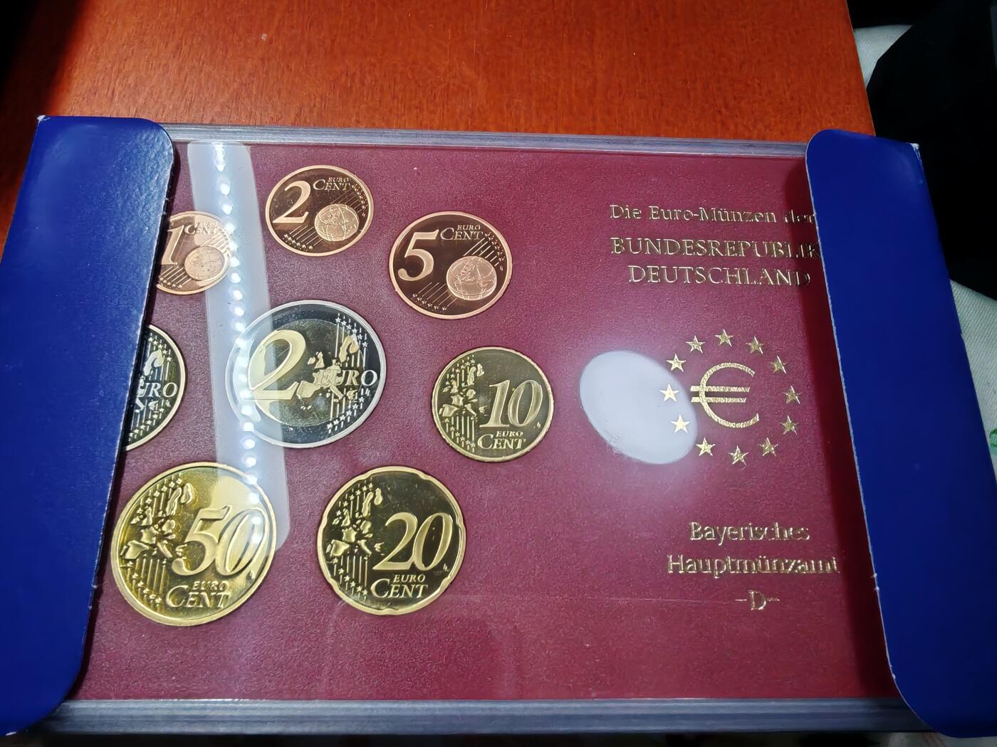 长老汇龙年精选第二十三场拍卖 2004D德国欧元精制套币8枚，原盒证