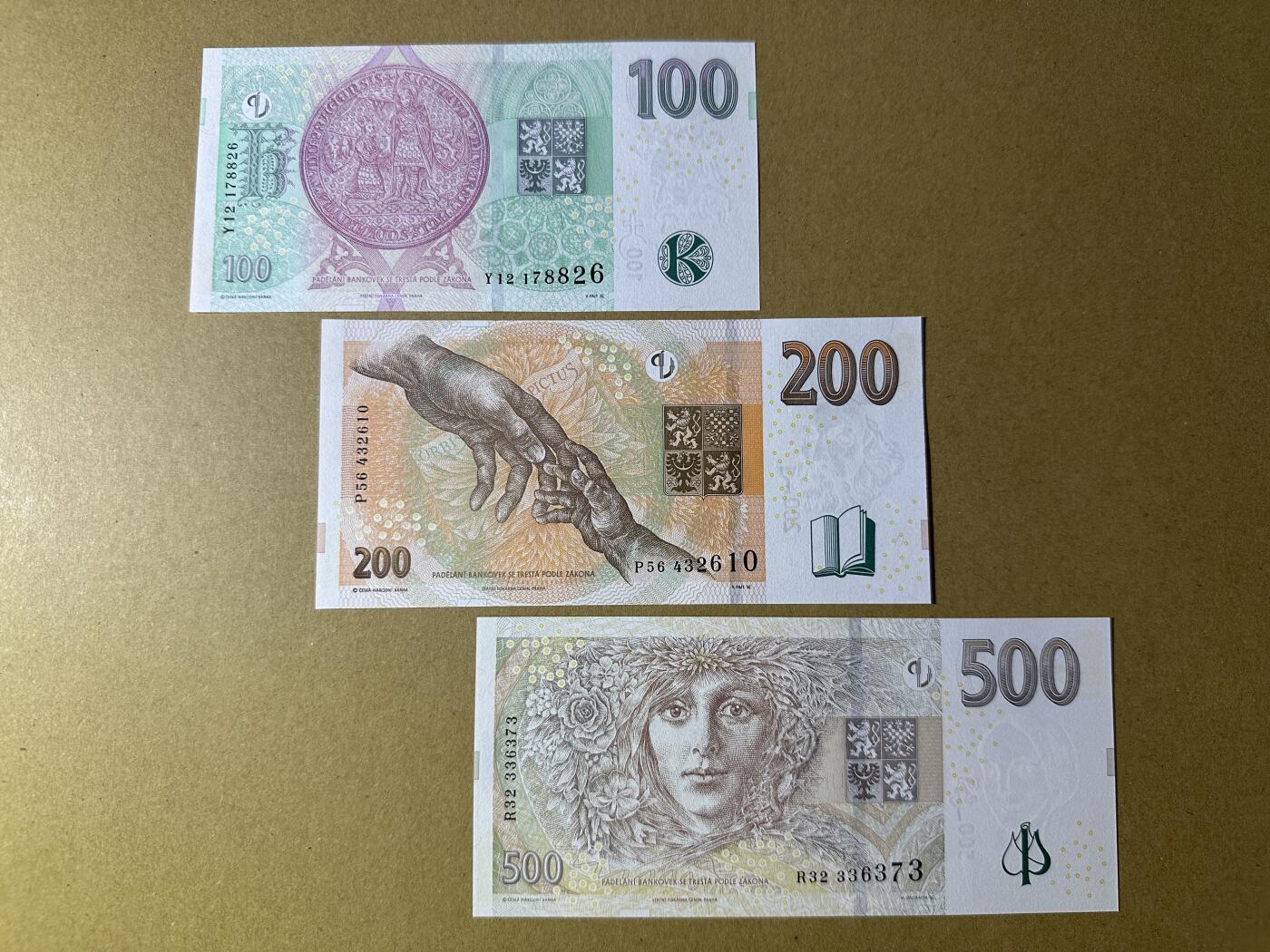 《张总收藏》163期-周日外币百拍精品场 捷克共和国100、200、500克朗3张 UNC