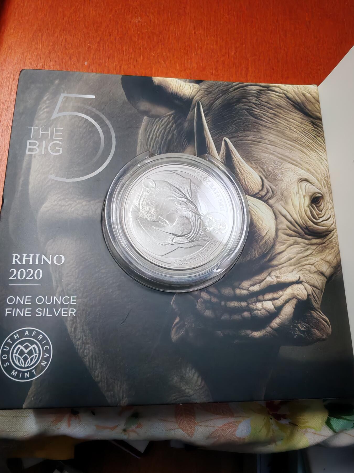 长老汇龙年精选第二十三场拍卖 2020南非非洲五霸之一犀牛5朗德银币，卡装，1.5万枚