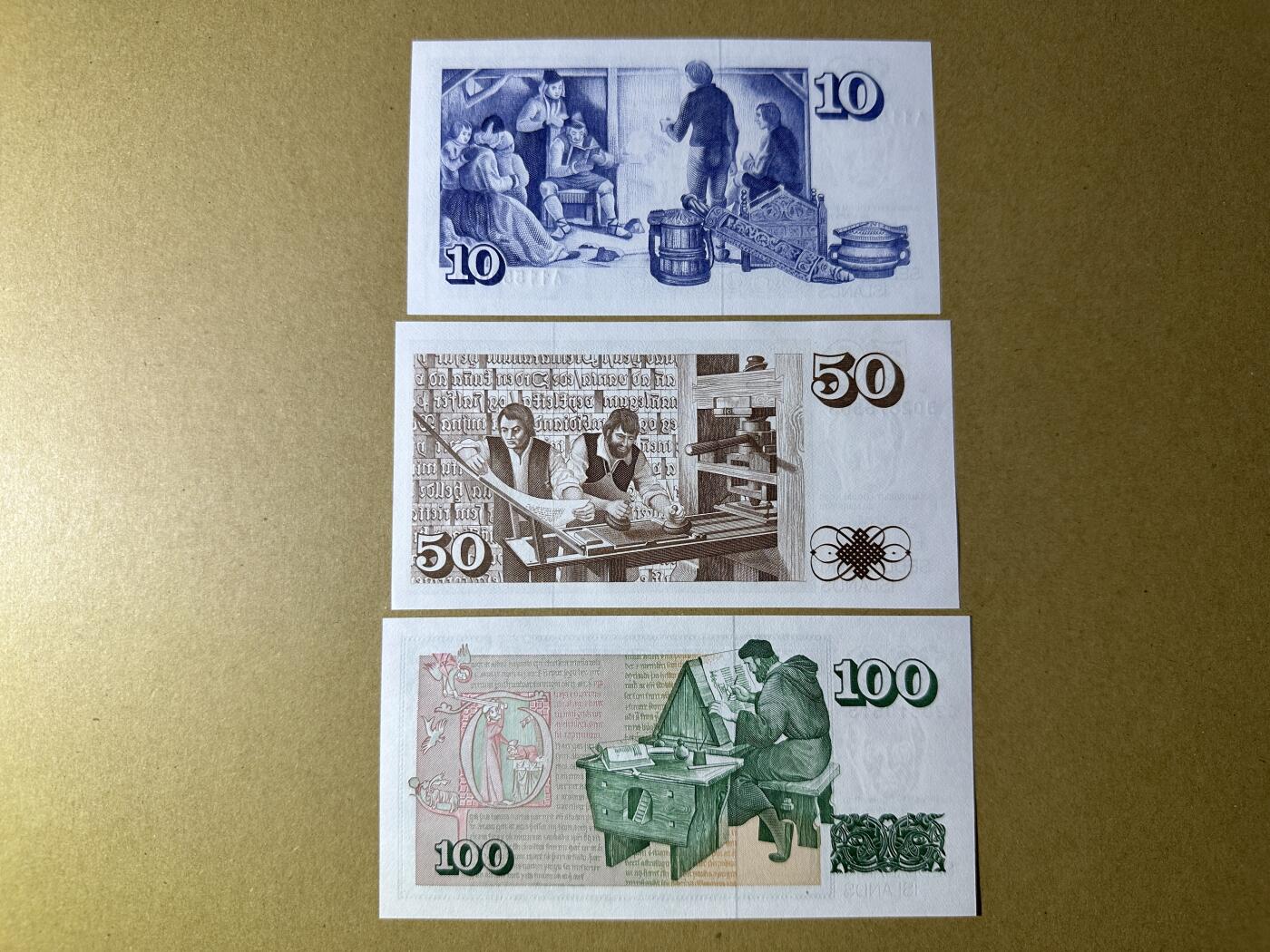 《张总收藏》163期-周日外币百拍精品场 冰岛10、50、100克朗3张 UNC 1981年 全程无4