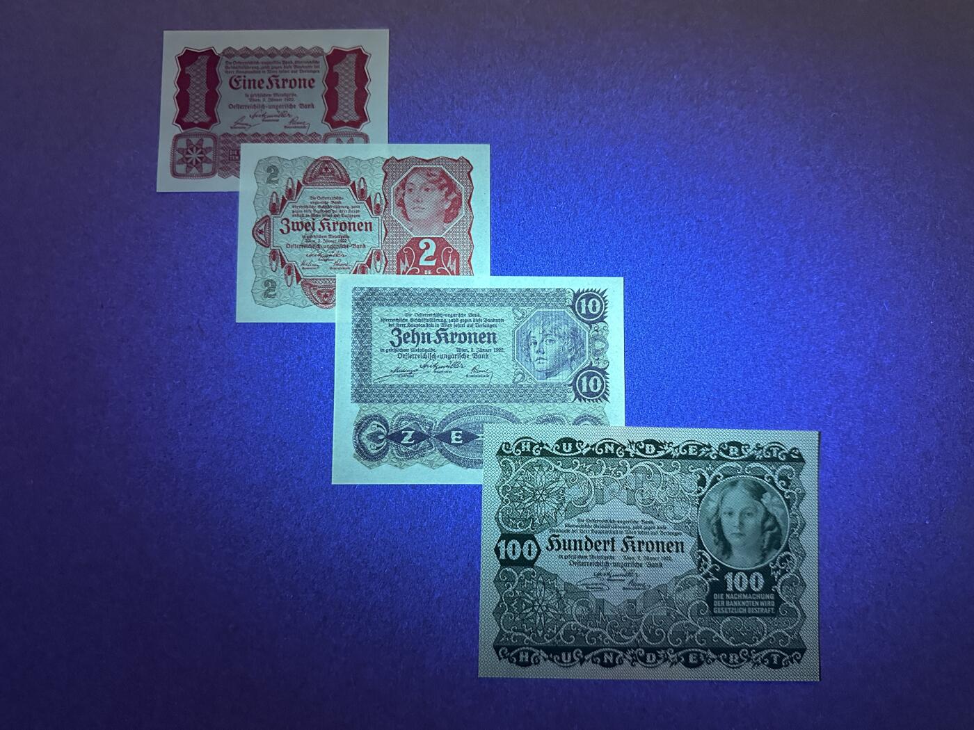 《张总收藏》163期-周日外币百拍精品场 奥地利1、2、10、100克朗4张 UNC 1922年老版本