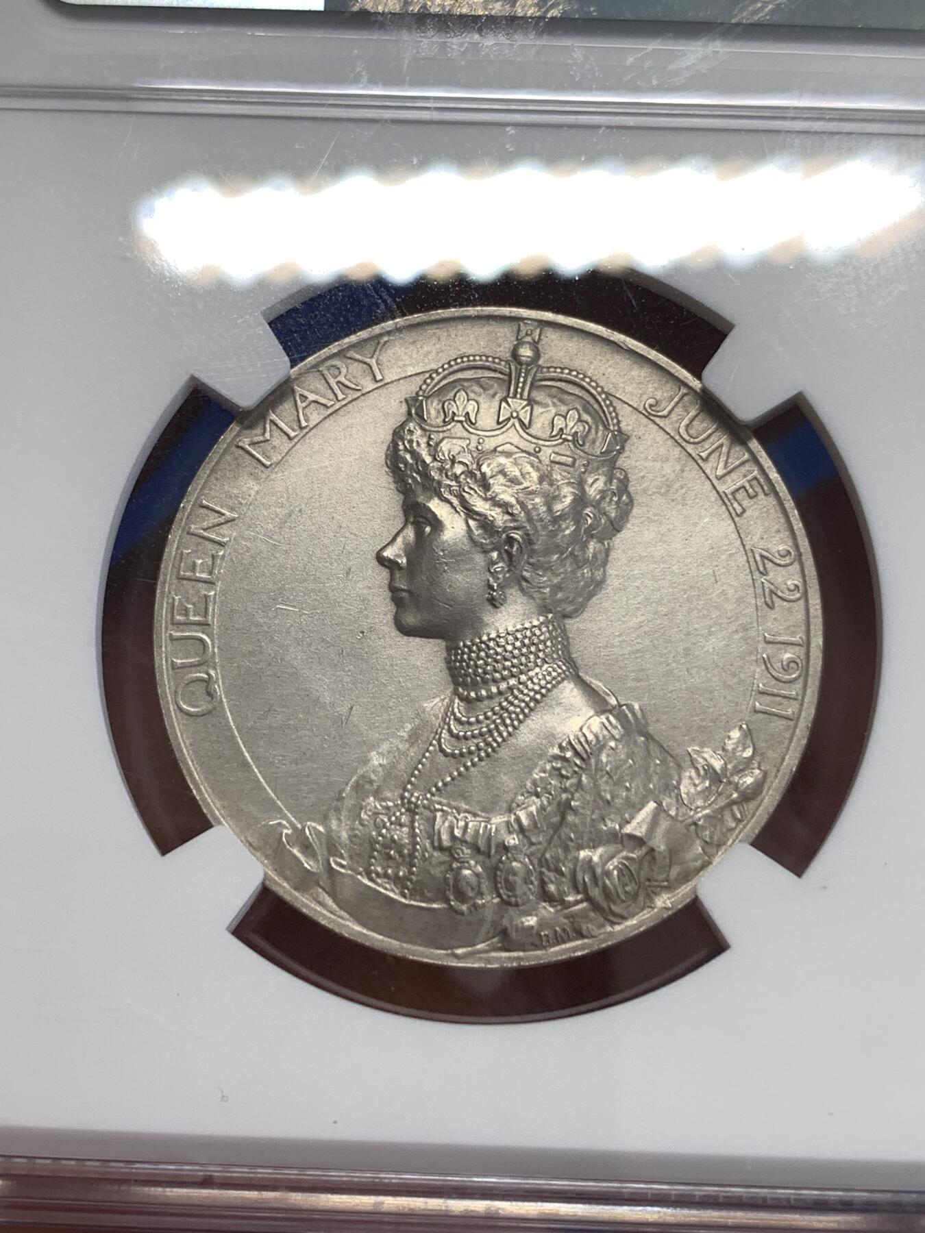 《竞宝斋》第298场- 周日，周一  2场连拍 （全场包邮） NGC UNCD 1911年乔治五世登基纪念银章 BHM-4022近似matte工艺超高性价比！经典品种热门题材Royal Mint EF裸章售价70镑！