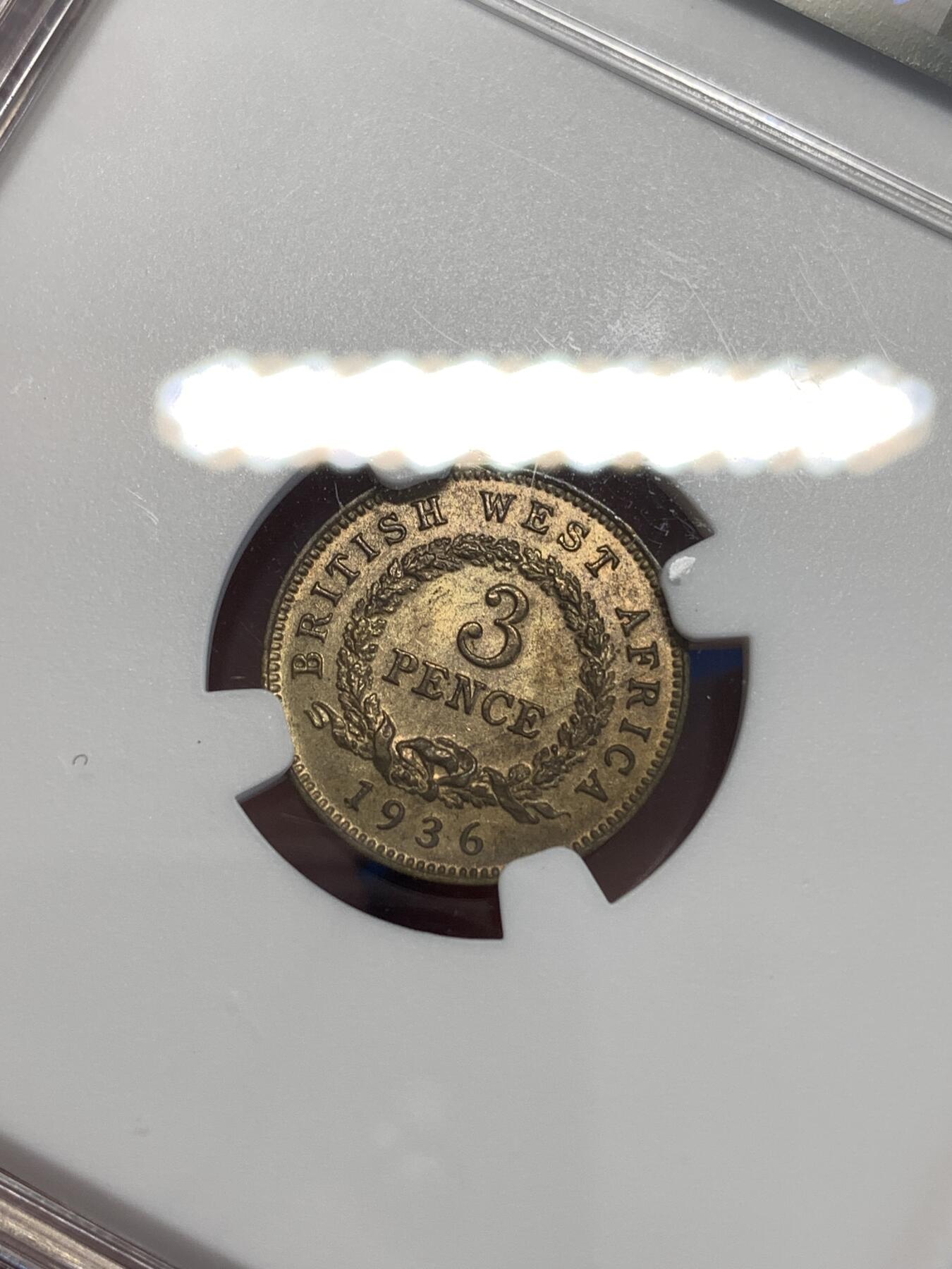 《竞宝斋》第298场- 周日，周一  2场连拍 （全场包邮） NGC UNC 英属西非1936年3便士少见品种