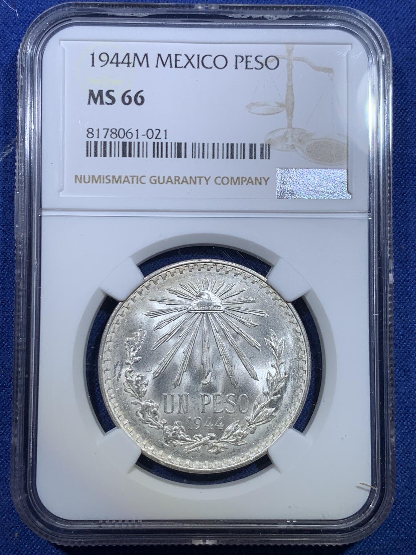 《竞宝斋》第298场- 周日，周一  2场连拍 （全场包邮） NGC MS66 墨西哥1944年小鹰洋1比索银币