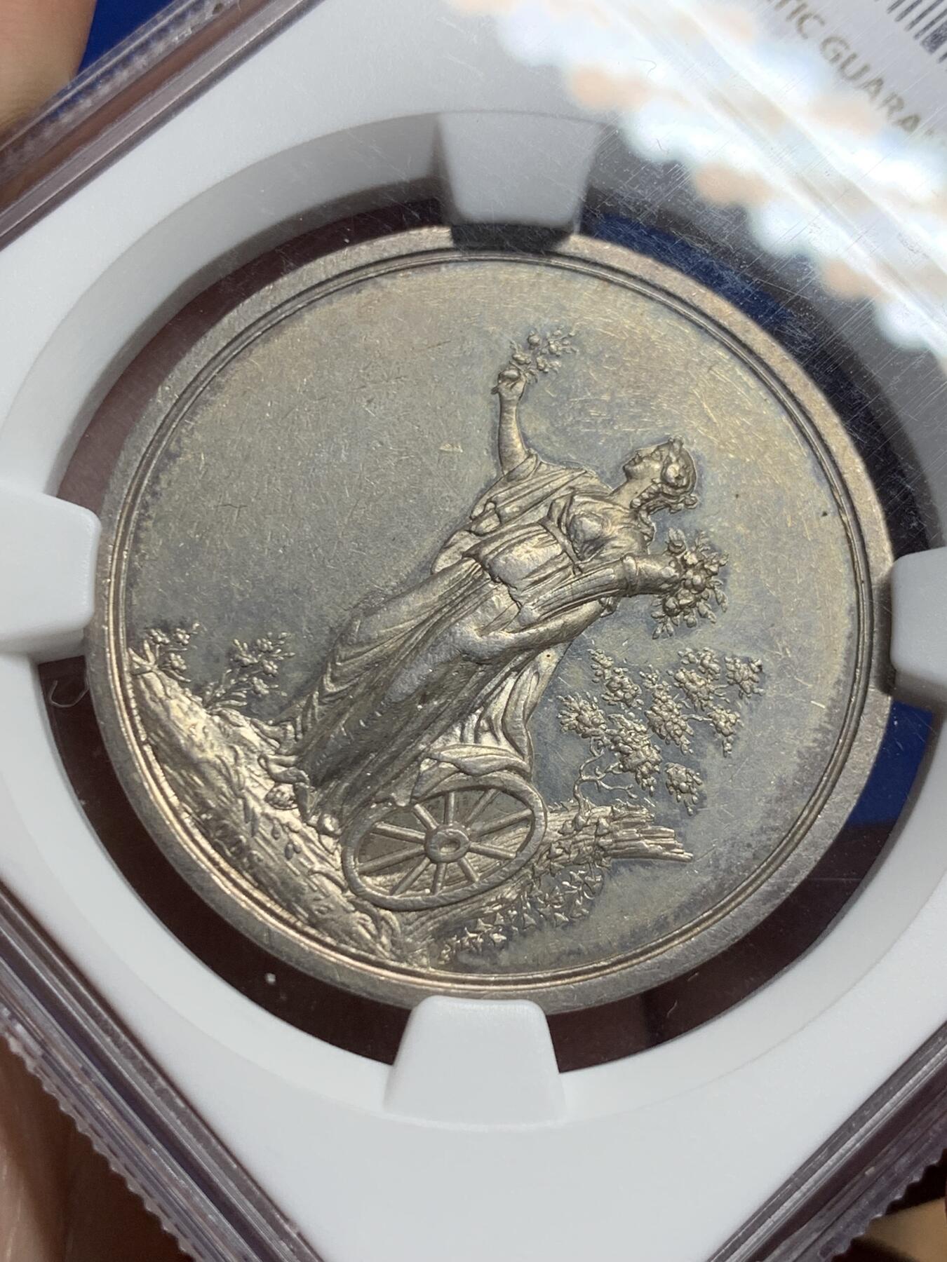 《竞宝斋》第298场- 周日，周一  2场连拍 （全场包邮） NGC AUD 19世纪德国神话人物故事银章 36.2mm 15.5g