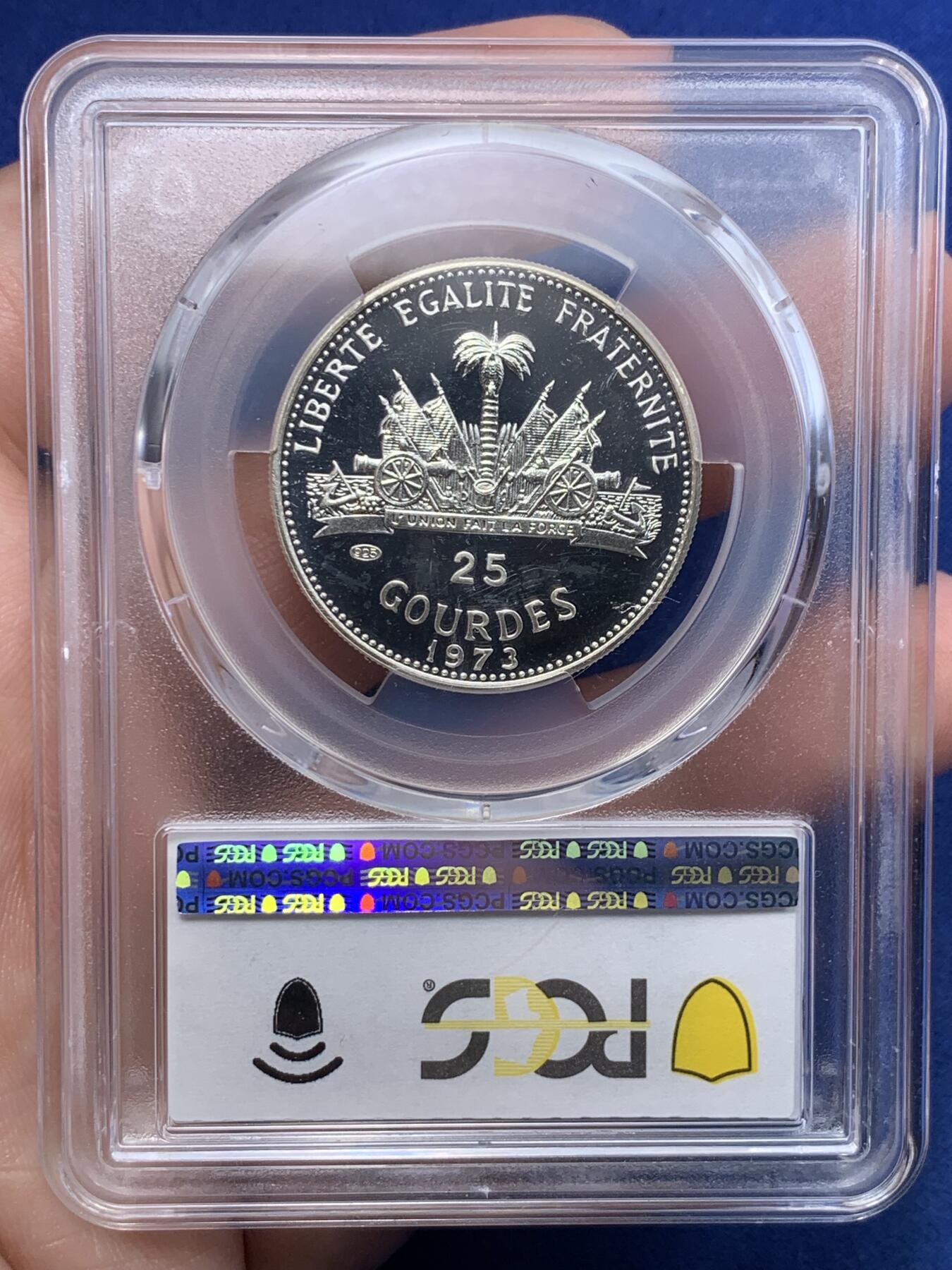 《竞宝斋》第298场- 周日，周一  2场连拍 （全场包邮） 四枚一套 PCGS PR67-69 1973年海地25-50古德银币 吹海螺的少女 带原包装钱包
