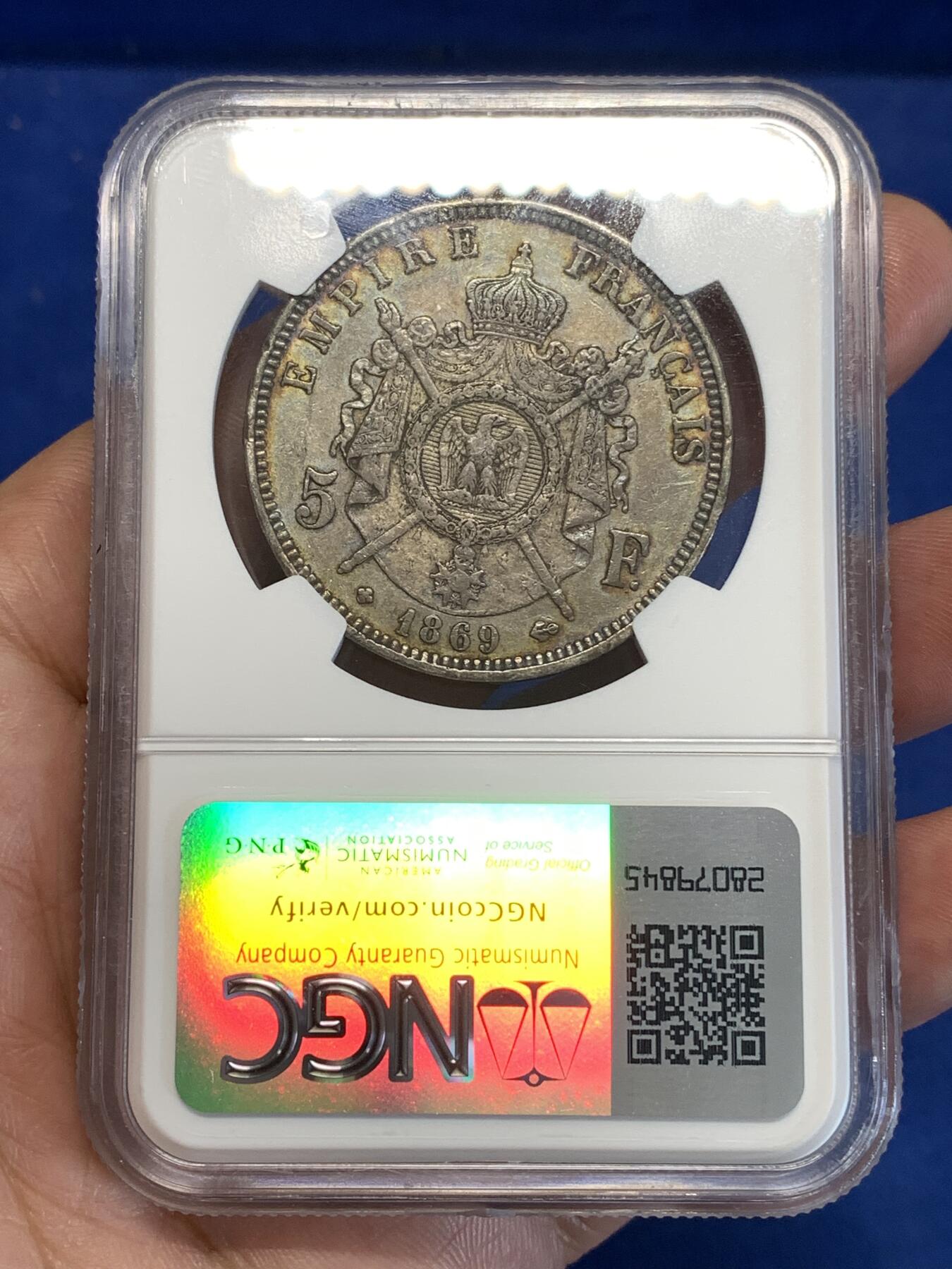 《竞宝斋》第298场- 周日，周一  2场连拍 （全场包邮） NGC XF 法国1869年BB厂拿三5法郎银币 原味深五彩
