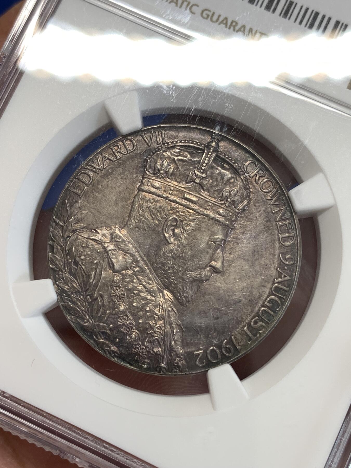 《竞宝斋》第298场- 周日，周一  2场连拍 （全场包邮） NGC MS61 1902年英国爱德华七世加冕纪念银章经典品种 国王皇后双头登基 包浆相当漂亮
